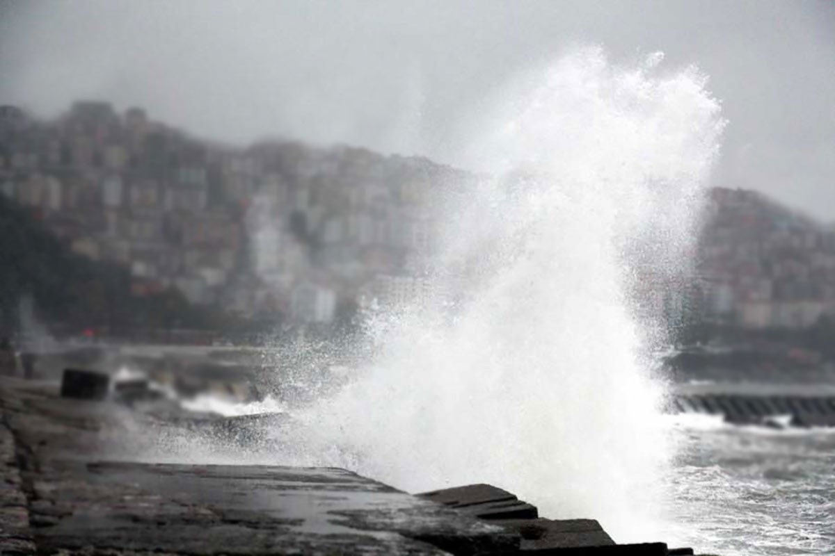 Meteorolojiden kar, yağmur ve fırtına uyarısı: İstanbul için "turuncu" uyarı verildi