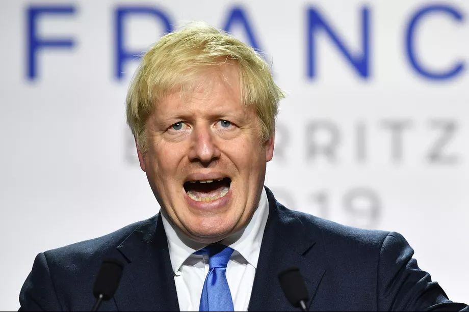 İngiltere’de Boris Johnson “Başınızın çaresine bakın” dedi