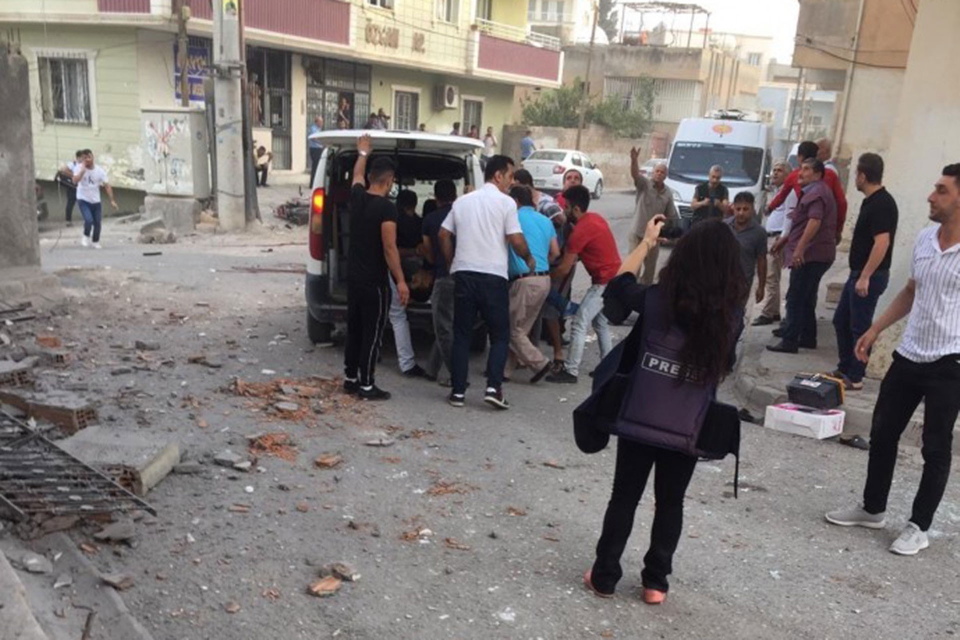 Nusaybin'de havan topu nedeniyle yaralanan bir kişi daha yaşamını yitirdi