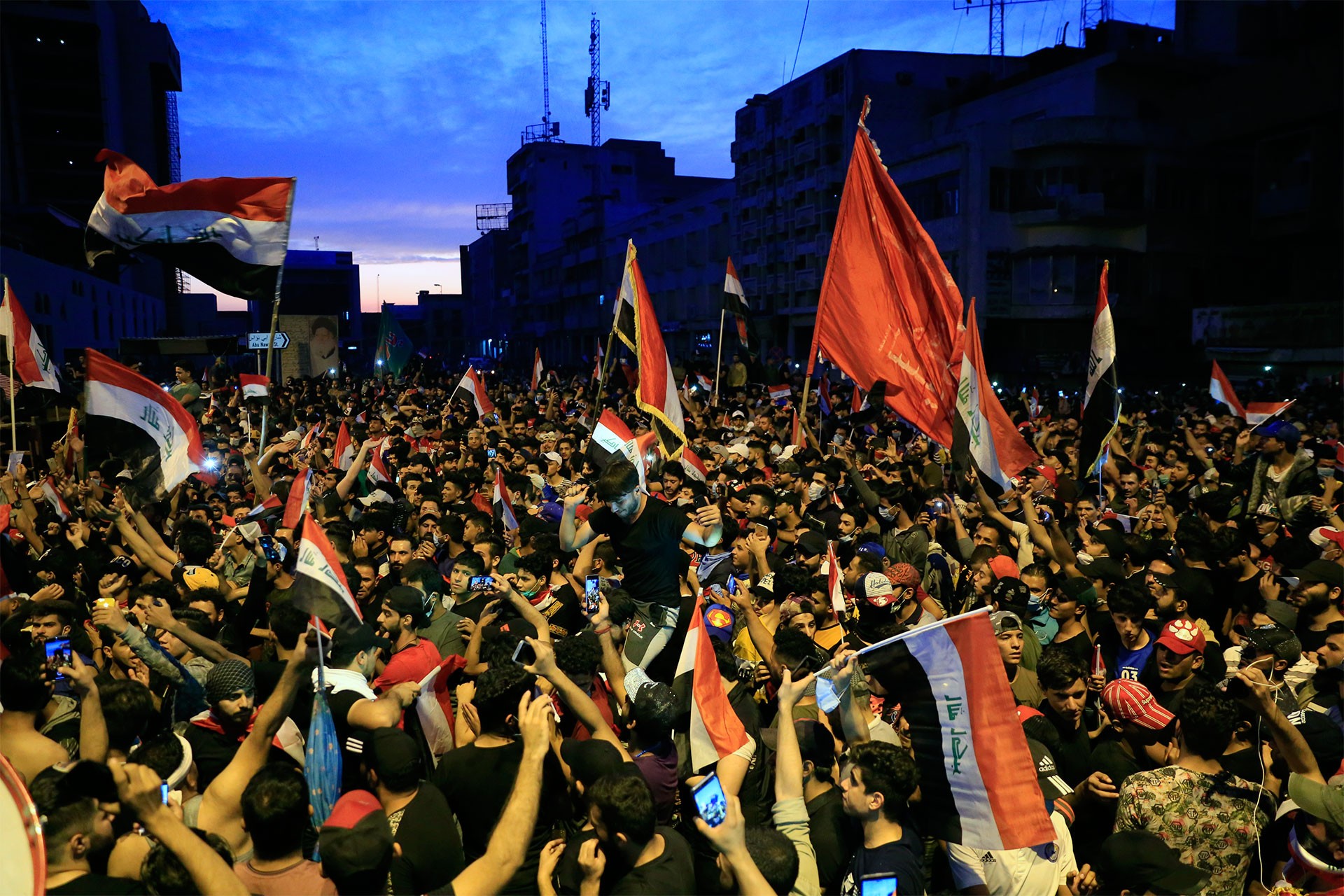 Irak, protestoları takip eden Suudi Arabistan'ın iki televizyon kanalını kapattı