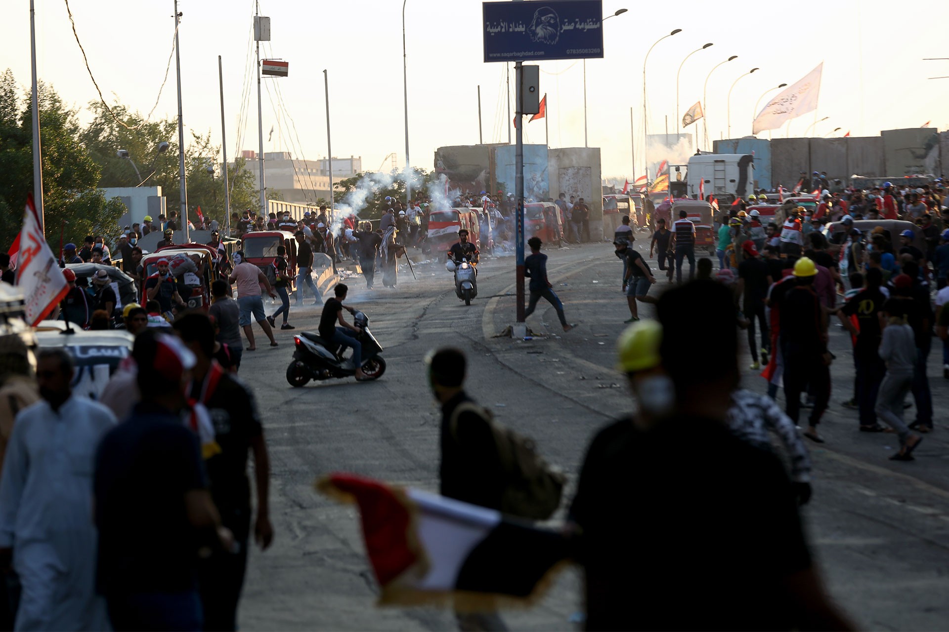 Irak'taki protestolarda kullanılan göz yaşartıcı gazın incelenmesi istendi