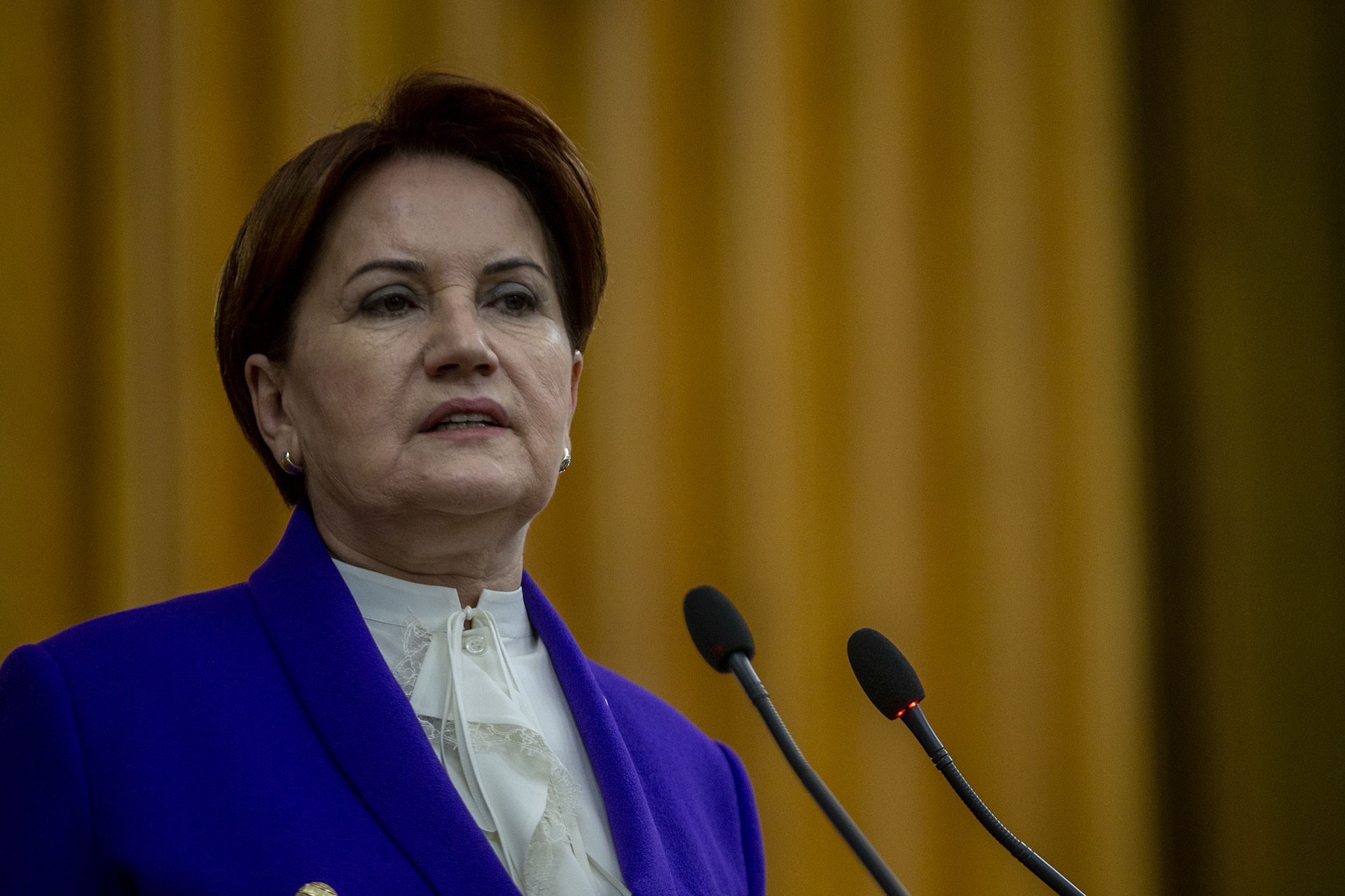 Akşener: EYT'liye geldi mi metelik yok, şatafata kaynak çok