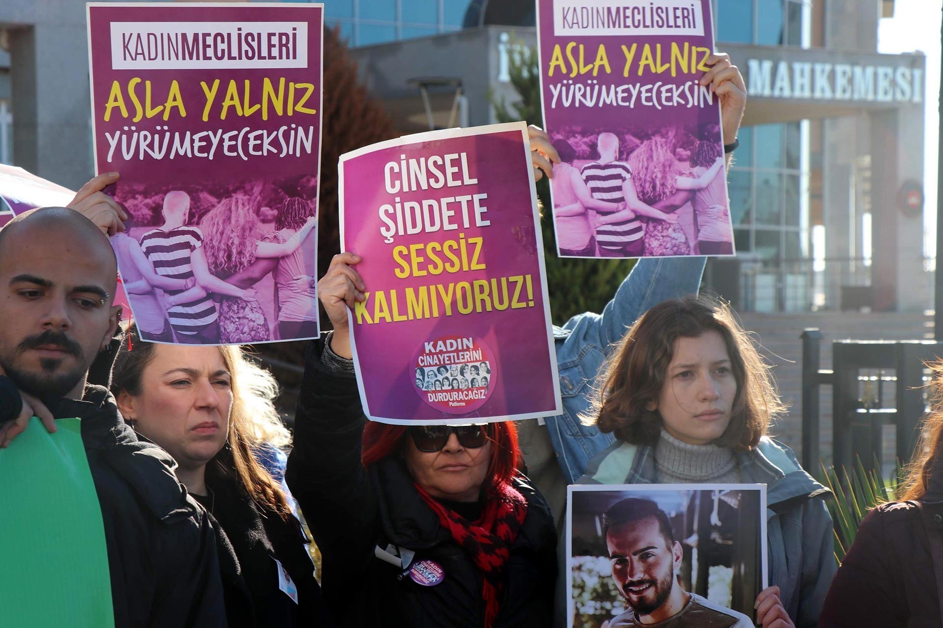 Hacettepe taciz olduğu kanaatine vardı, mahkeme "iddialar soyut" diyerek beraat verdi