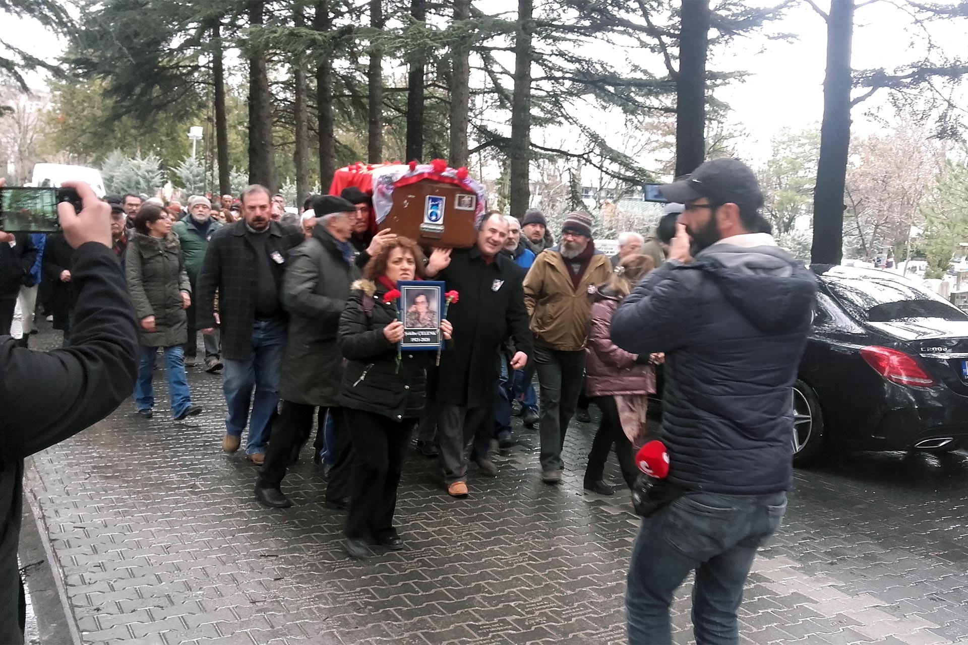 Şekibe Çelenk için düzenlenen cenaze töreni