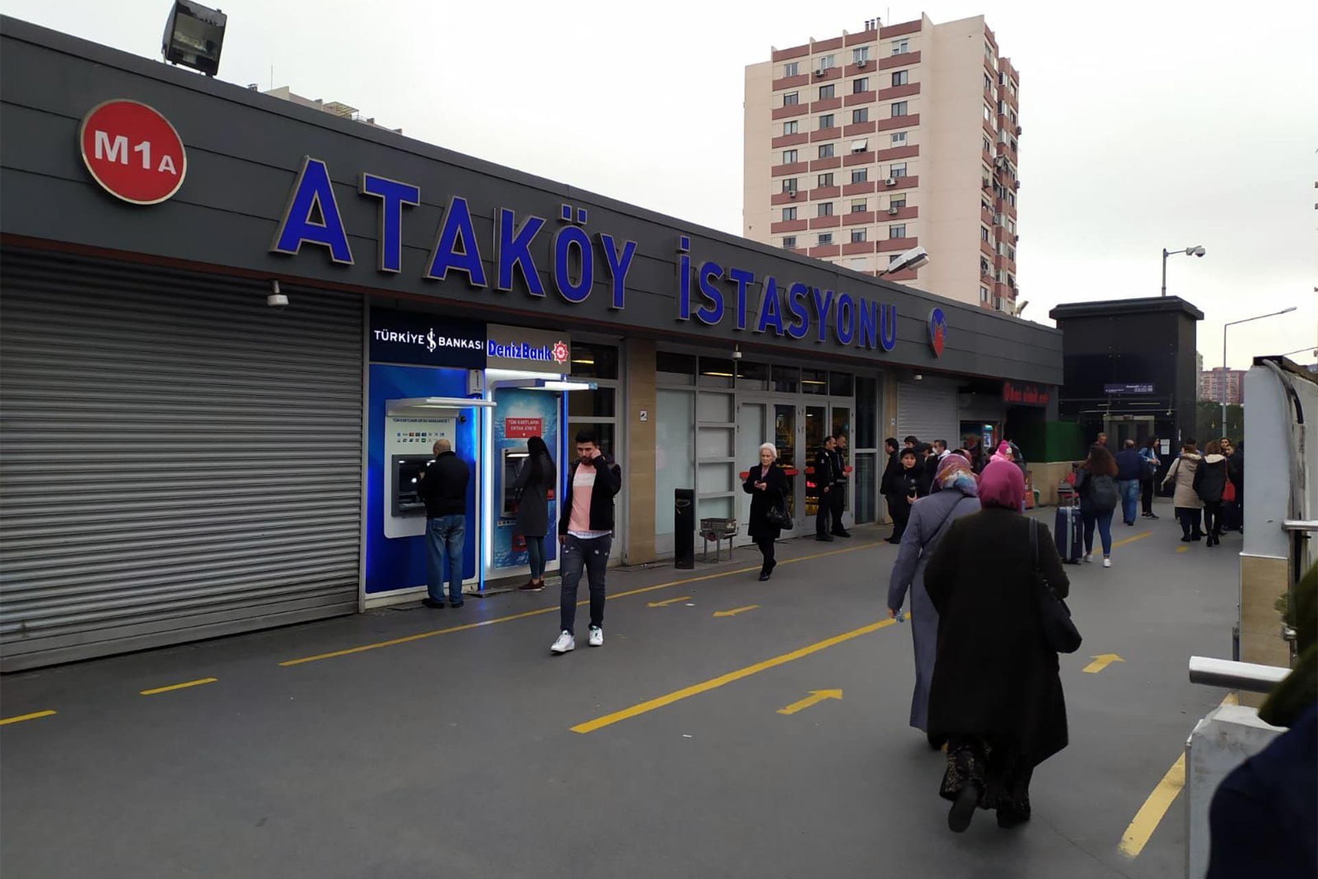 Yenikapı-Atatürk Havalimanı metro hattında arıza: Seferlerde aksama yaşandı