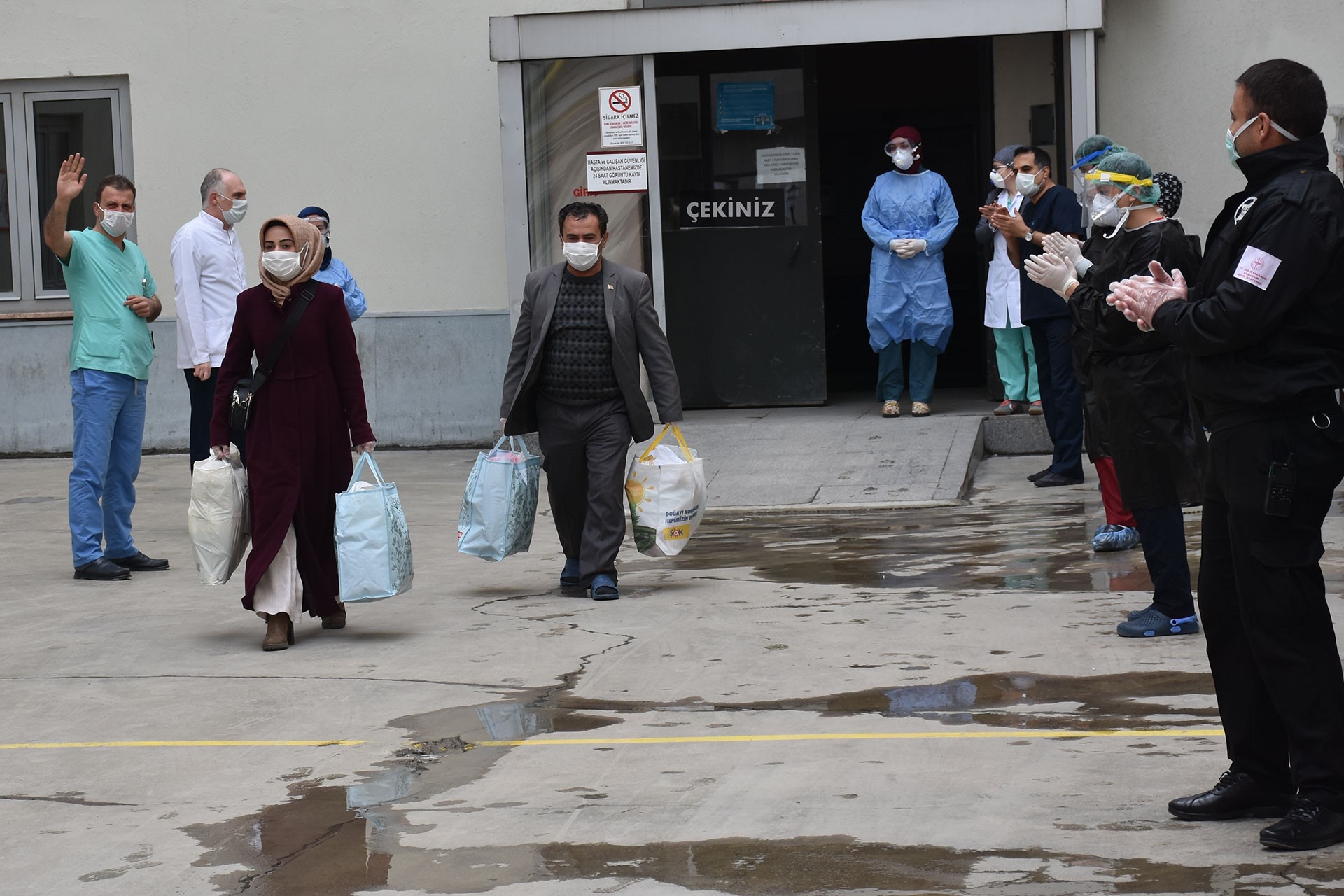 Koronavirüs nedeniyle 20 yaş altına sokağa çıkma yasağı | Tüm gelişmeler (3 Nisan)