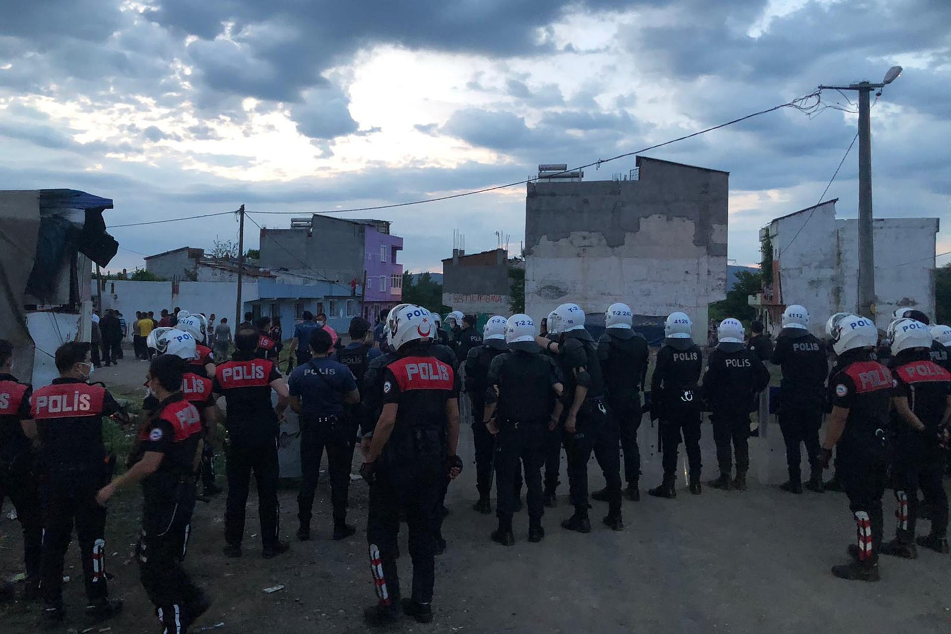 Bursa’da silahlı çatışmada 1 polis hayatını kaybetti