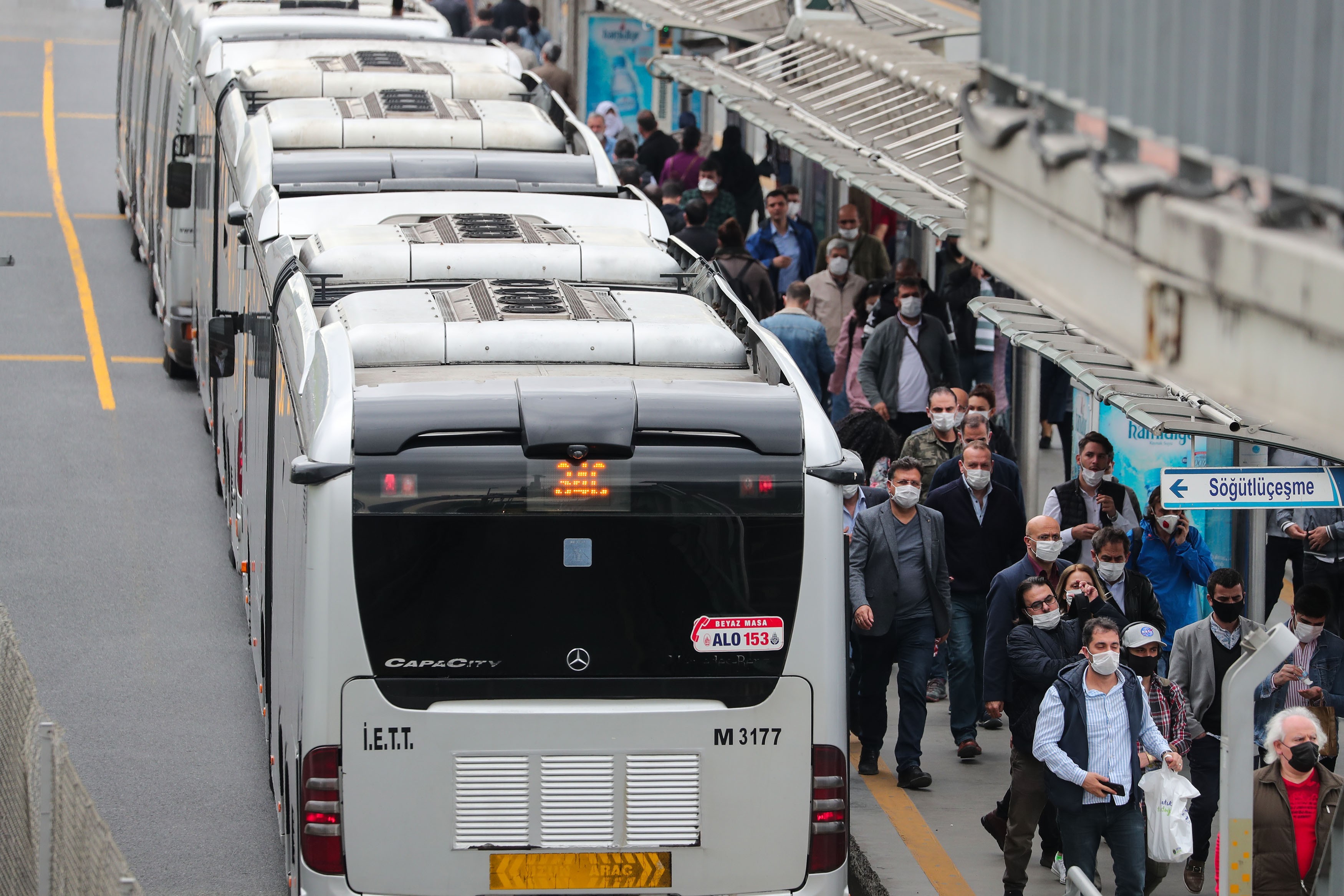 Koronavirüs önlemleri kapsamında, kamuda dönüşümlü ve esnek mesai yeniden başlıyor