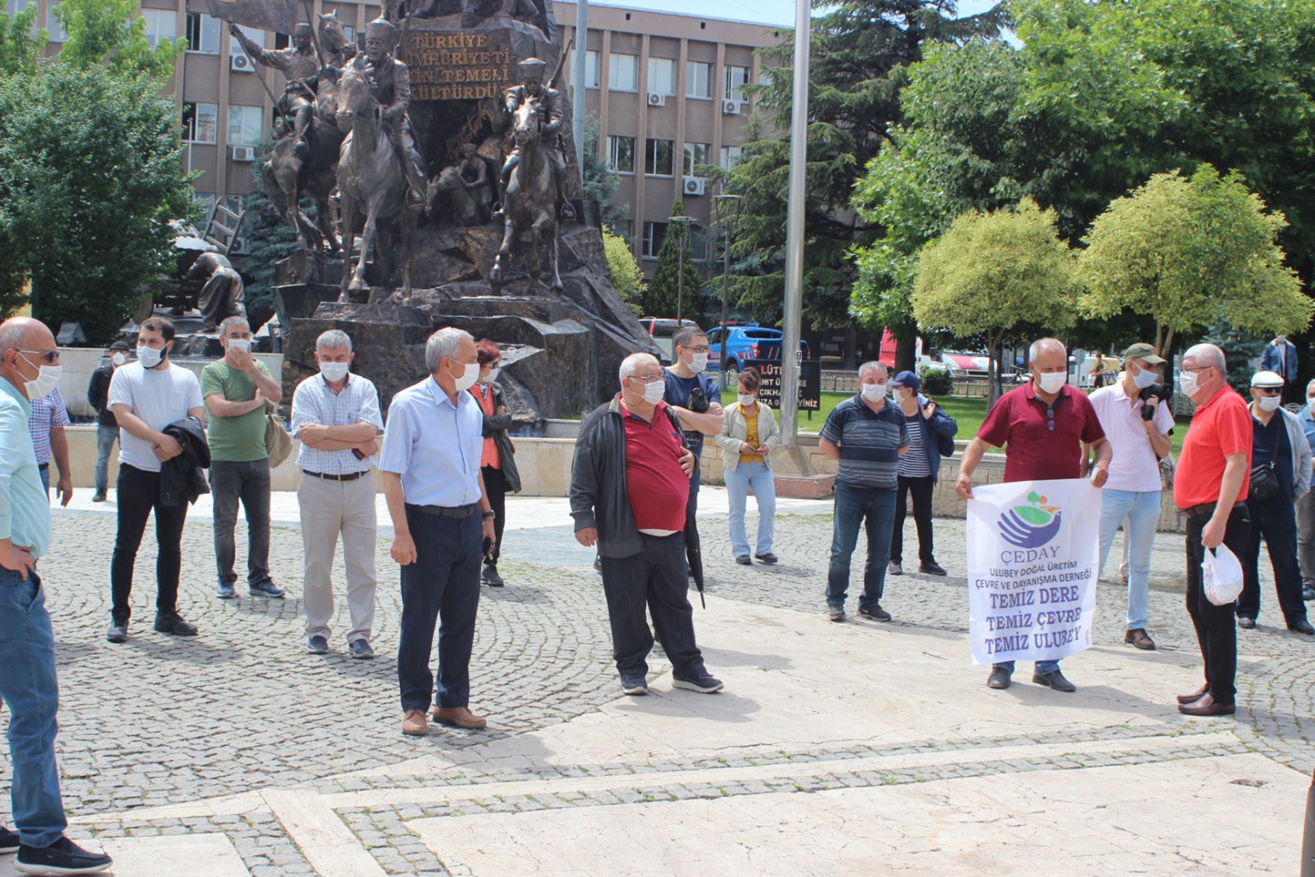 Uşaklılar: Temiz çevrede yaşamak anayasal haktır