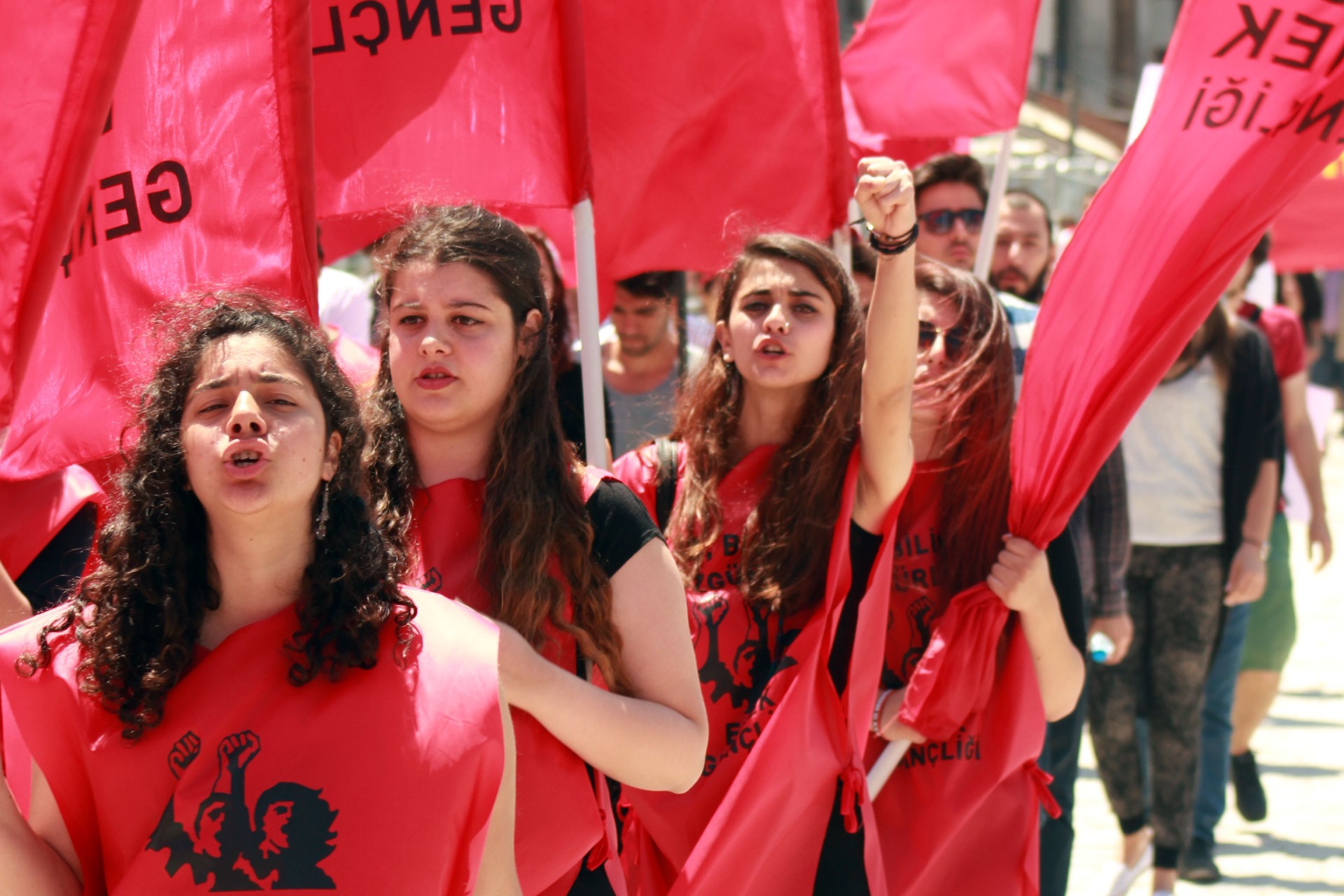 Emek Gençliği 9. Konferansı sonuç deklarasyonunu açıkladı: İş, eğitim, özgürlük için 1 Mayıs’ta alanlara