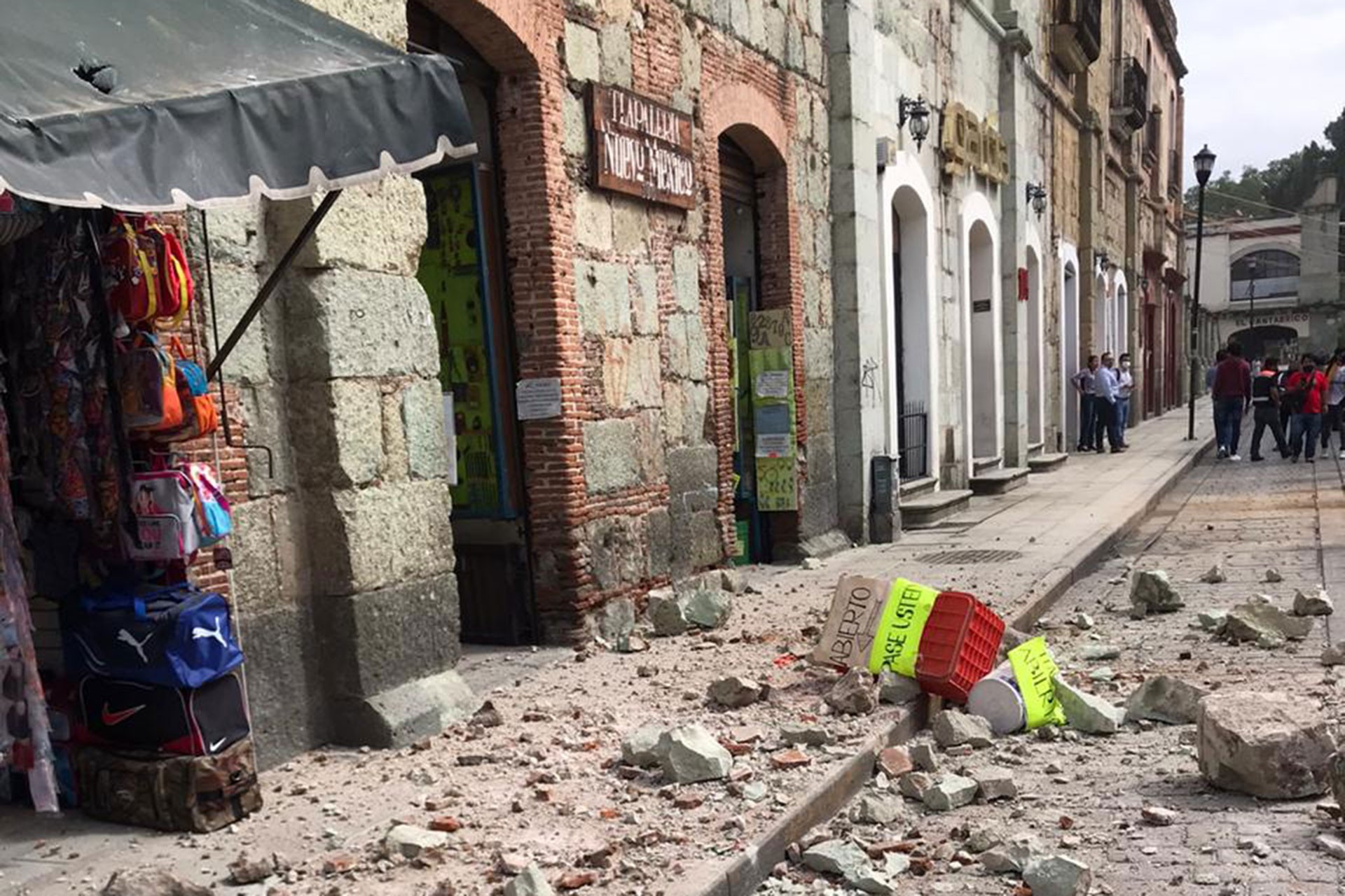 Meksika'da 7.5 büyüklüğünde deprem meydana geldi