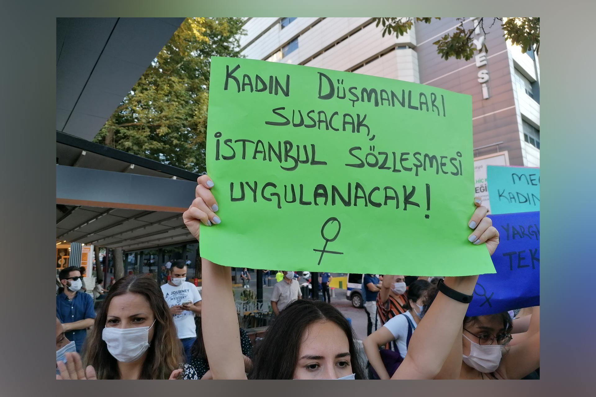 Barışma isteğini reddeden kadını bıçaklayarak yaralayan Ahmet Y. tutuklandı