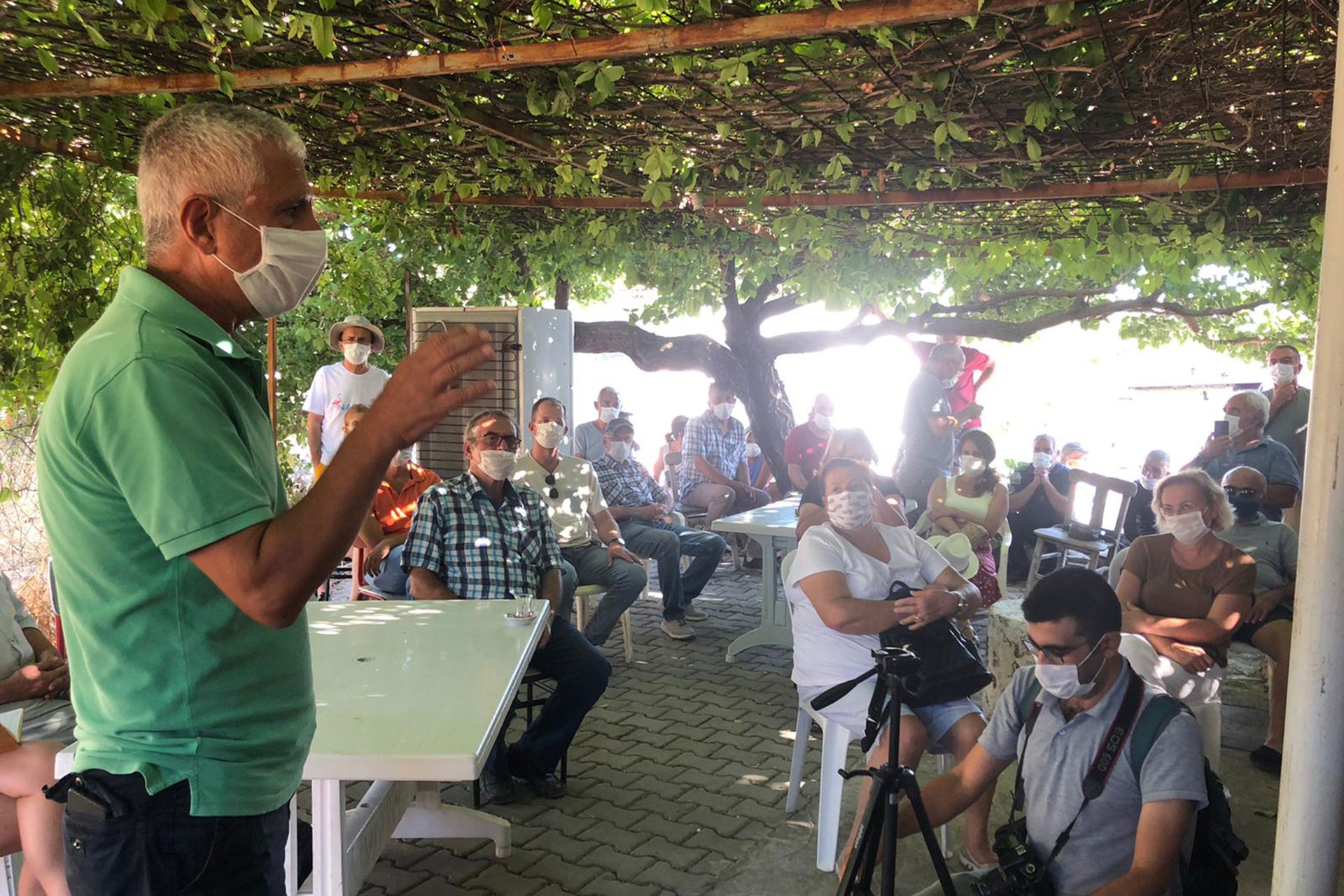 Güral Porselen firmasının Çeşme Germiyan'daki orman tahribatına dur denildi