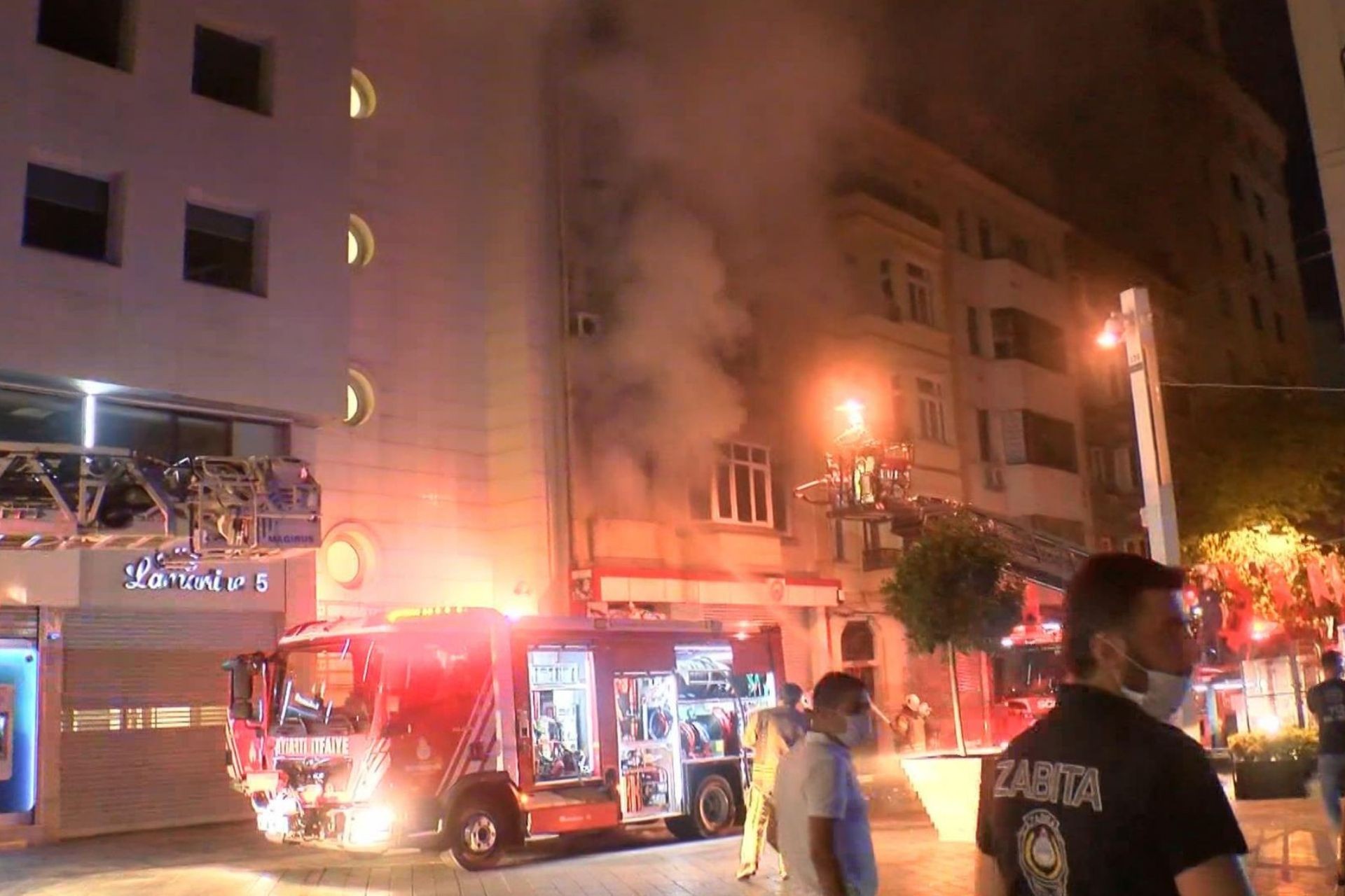 Beyoğlu’nda Kırgızistan Konsolosluğu'na ait binada yangın çıktı