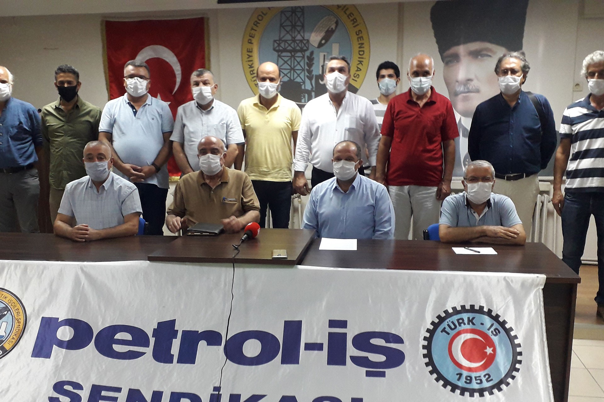 Petrol-İş'ten grev yasağına tepki: Keyfi ve hukuksuzdur, mücadelemiz sürecek