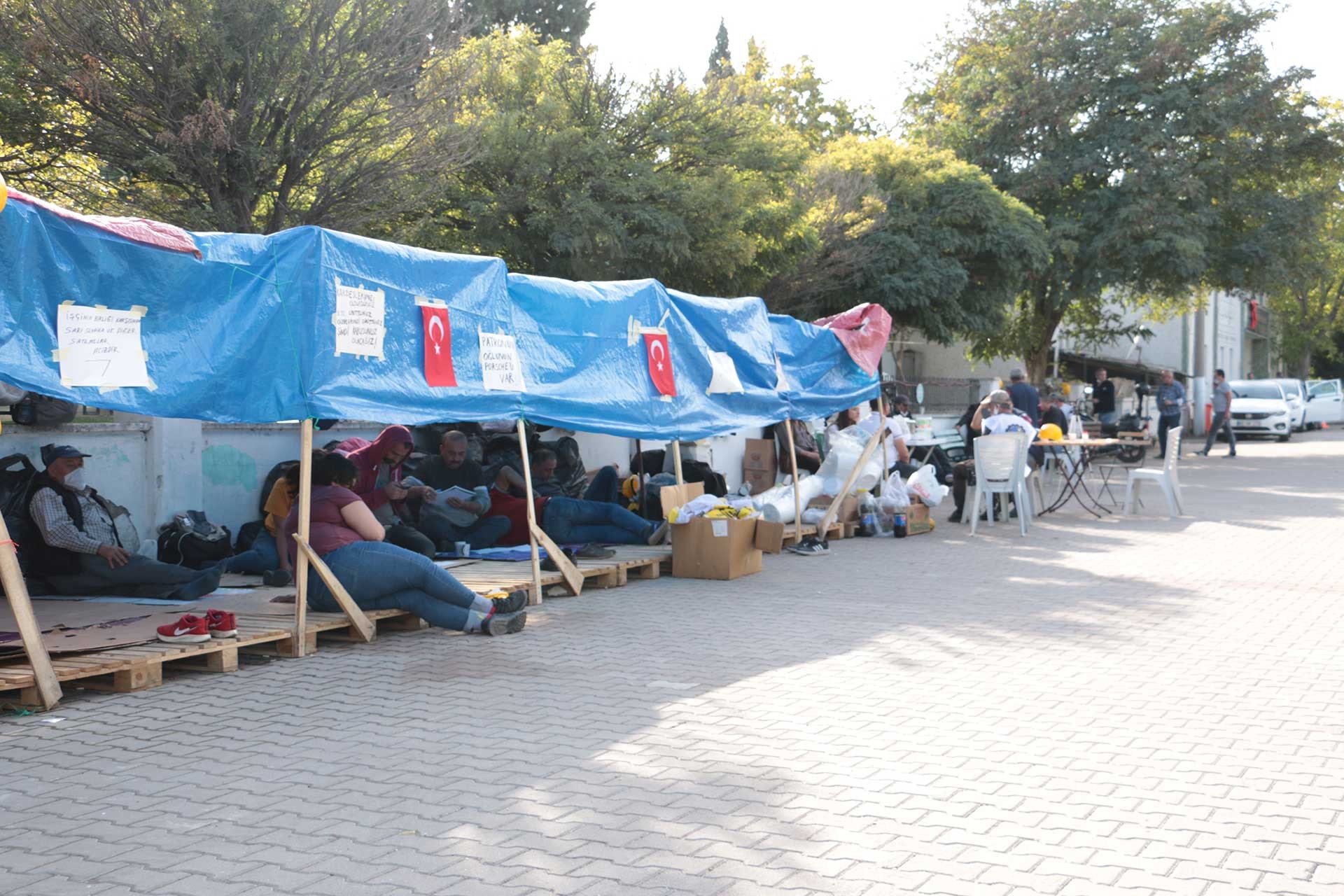 Tazminatları için direnen madenciler: Mahkeme kararı var ama adalet yok