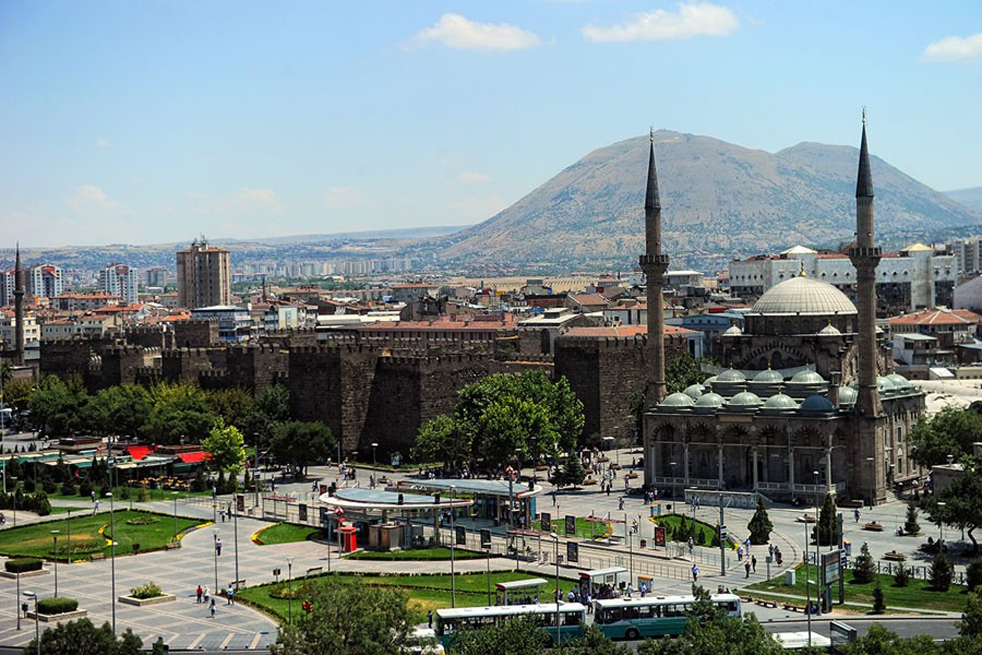 Labour Party: Is Kayseri’s 100 million nation garden not a waste?