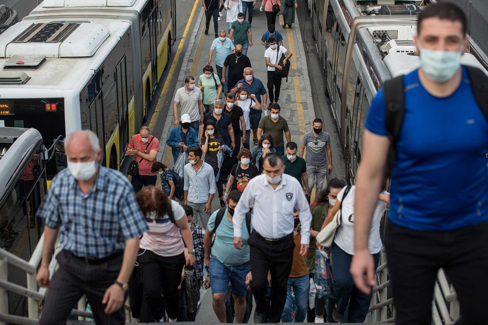 “Tam kapanma”ya rağmen 3 milyondan fazla 'Çalışma Muafiyet İzni Belgesi' düzenlendi