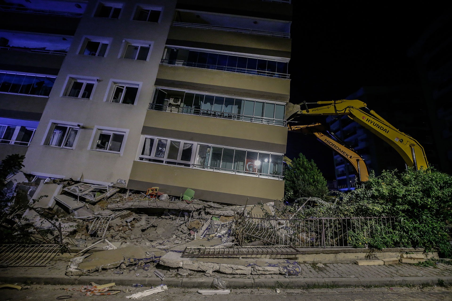 İzmir’de hasar tespit çalışmalarına İnşaat Mühendisleri Odası dahil edilmedi