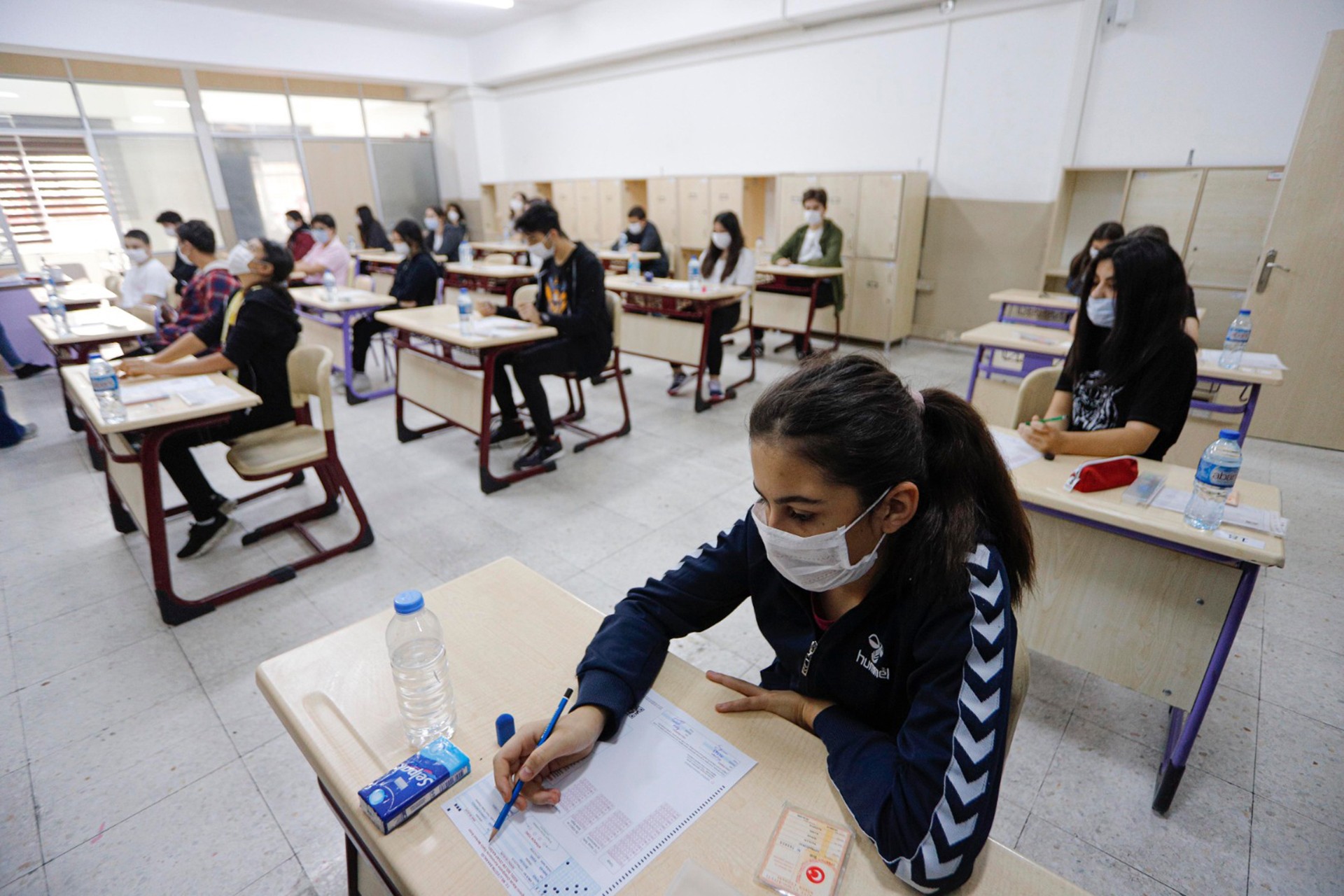 İstanbul Aydın Üniversitesi öğrencileri: Gelecek kaygısı yaşıyoruz