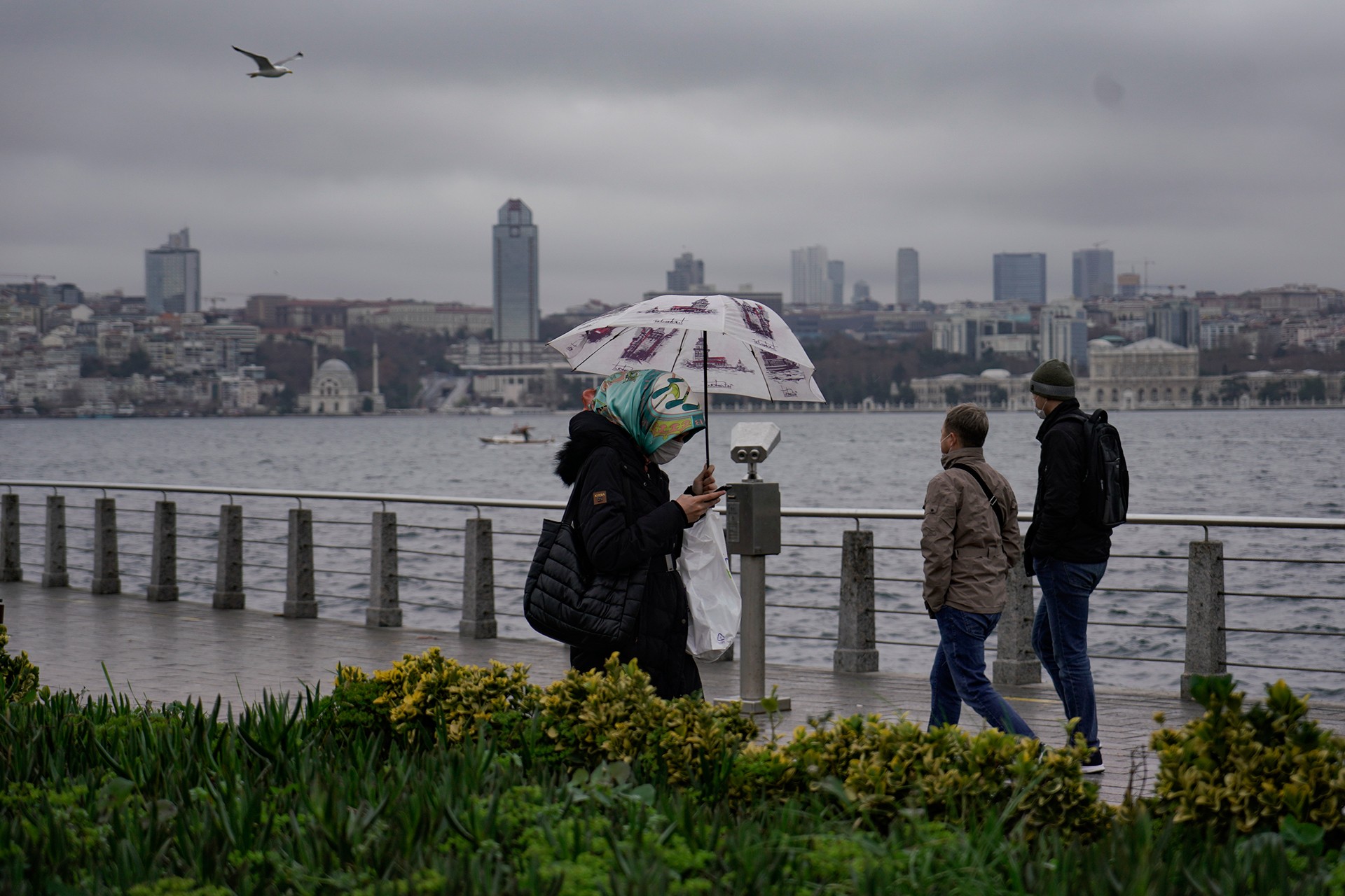 İstanbul Valiliği ve İBB'den sağanak uyarısı