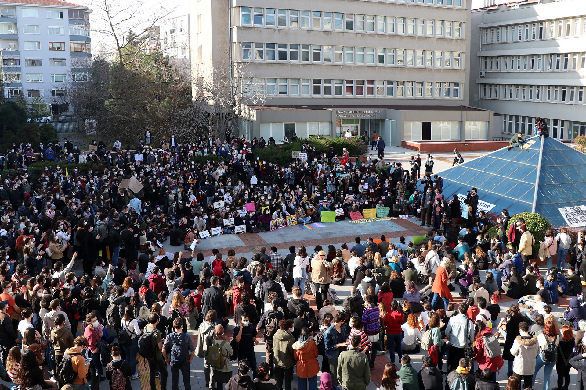 Kulüp stantlarını gezerken aklımızda olması gerekenler