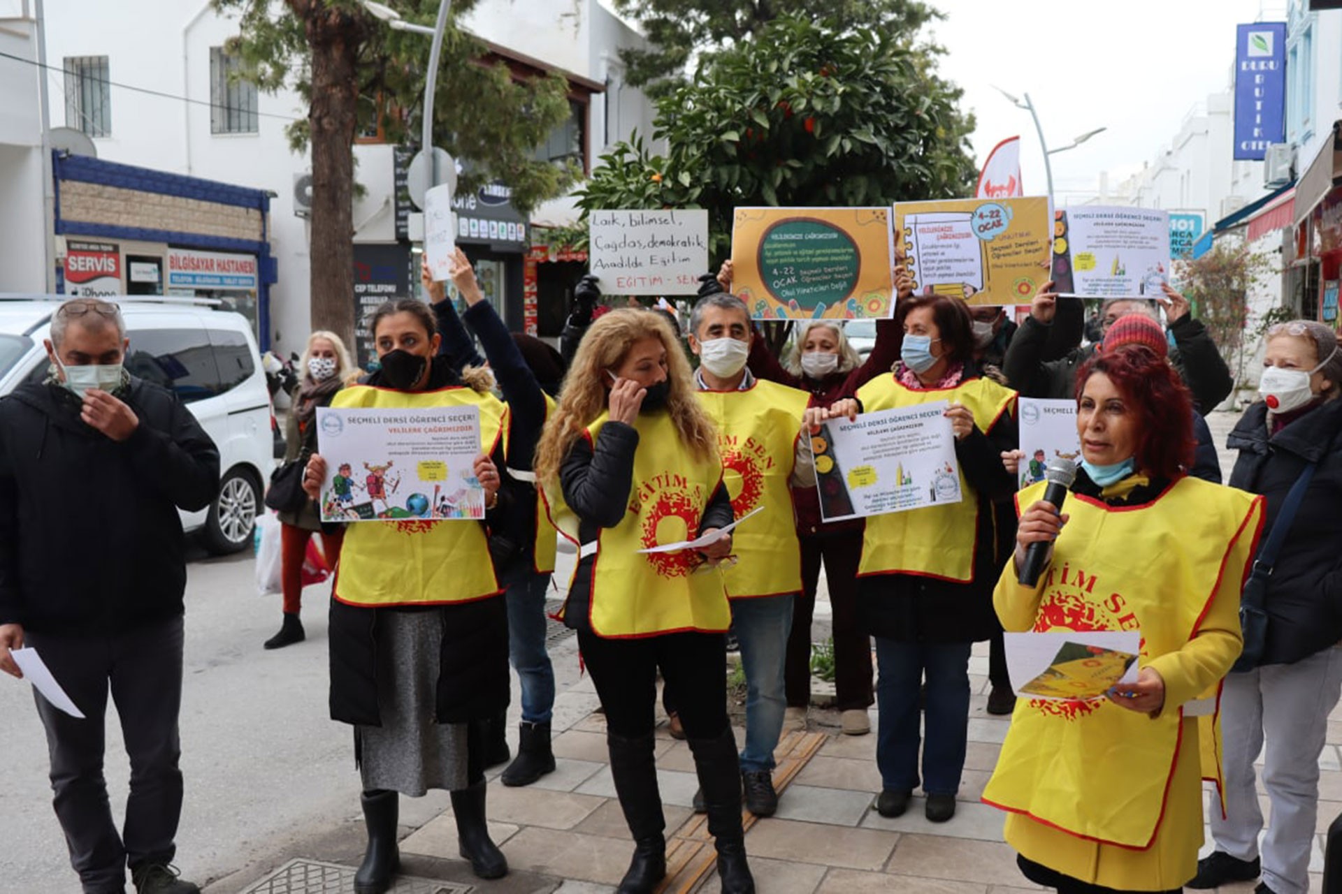 Bodrum’da eğitimciler ve veliler: Seçmeli ders seçimindeki sürecin takipçisiyiz