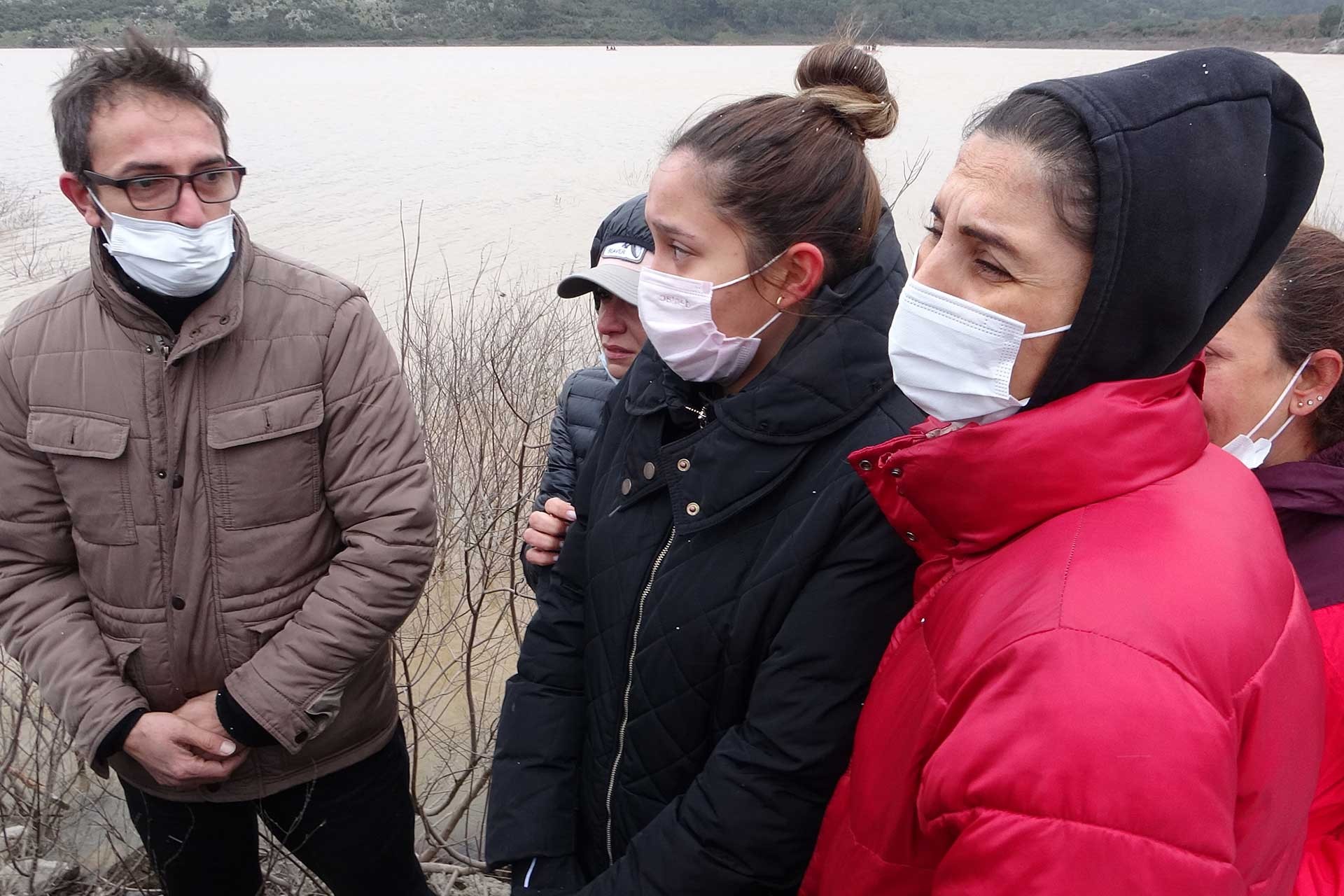 Çanakkale'de RES çalışanı 2 kişi taşan baraj suyunda kayboldu