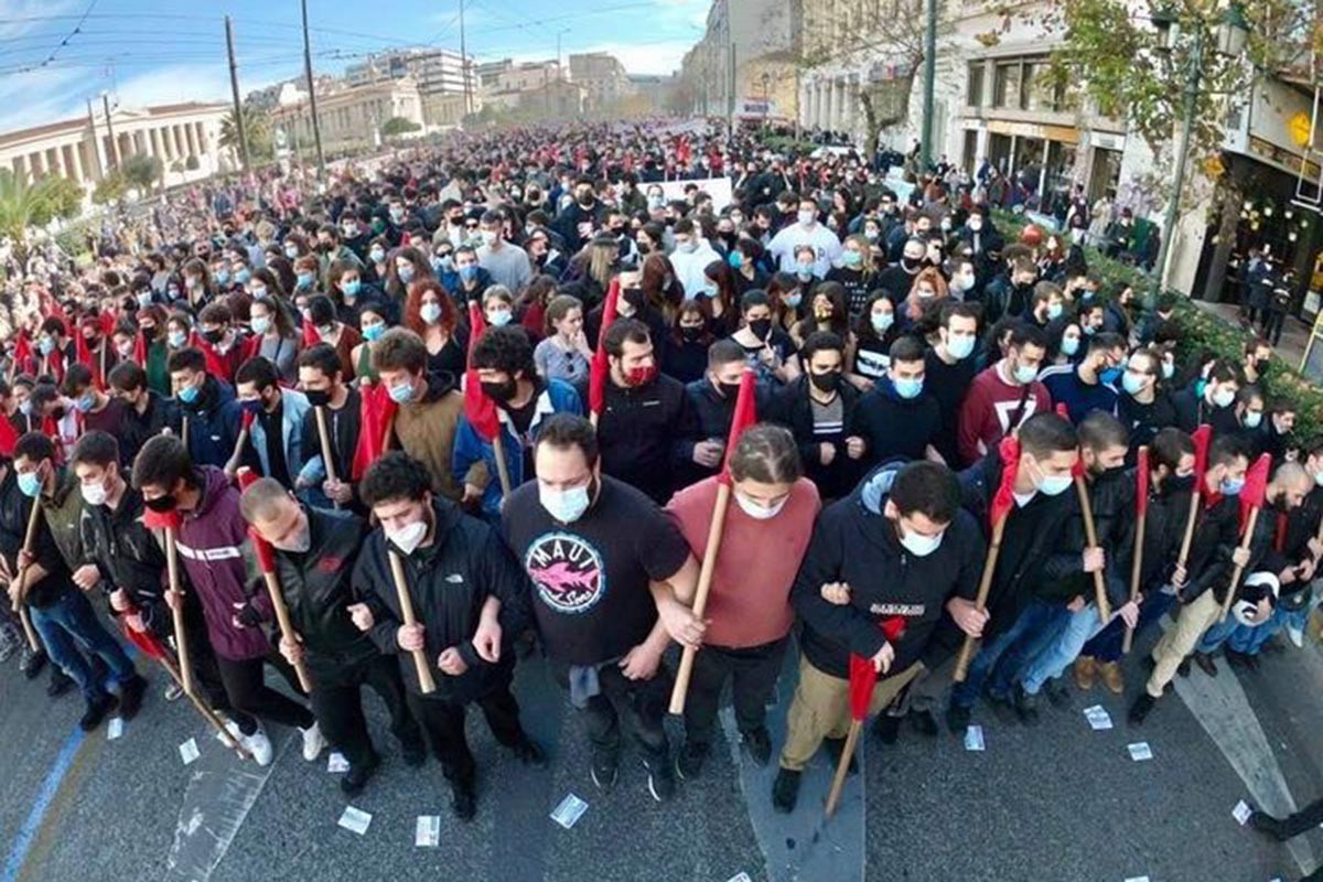 Yunanistan'da kitlesel öğrenci eylemi