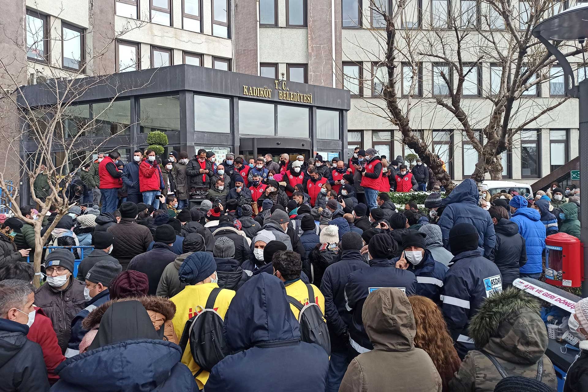 Kadıköy Belediyesi’nde grev sona erdi | Arıkan: Bu anlayışa karşı mücadelemiz sürecek