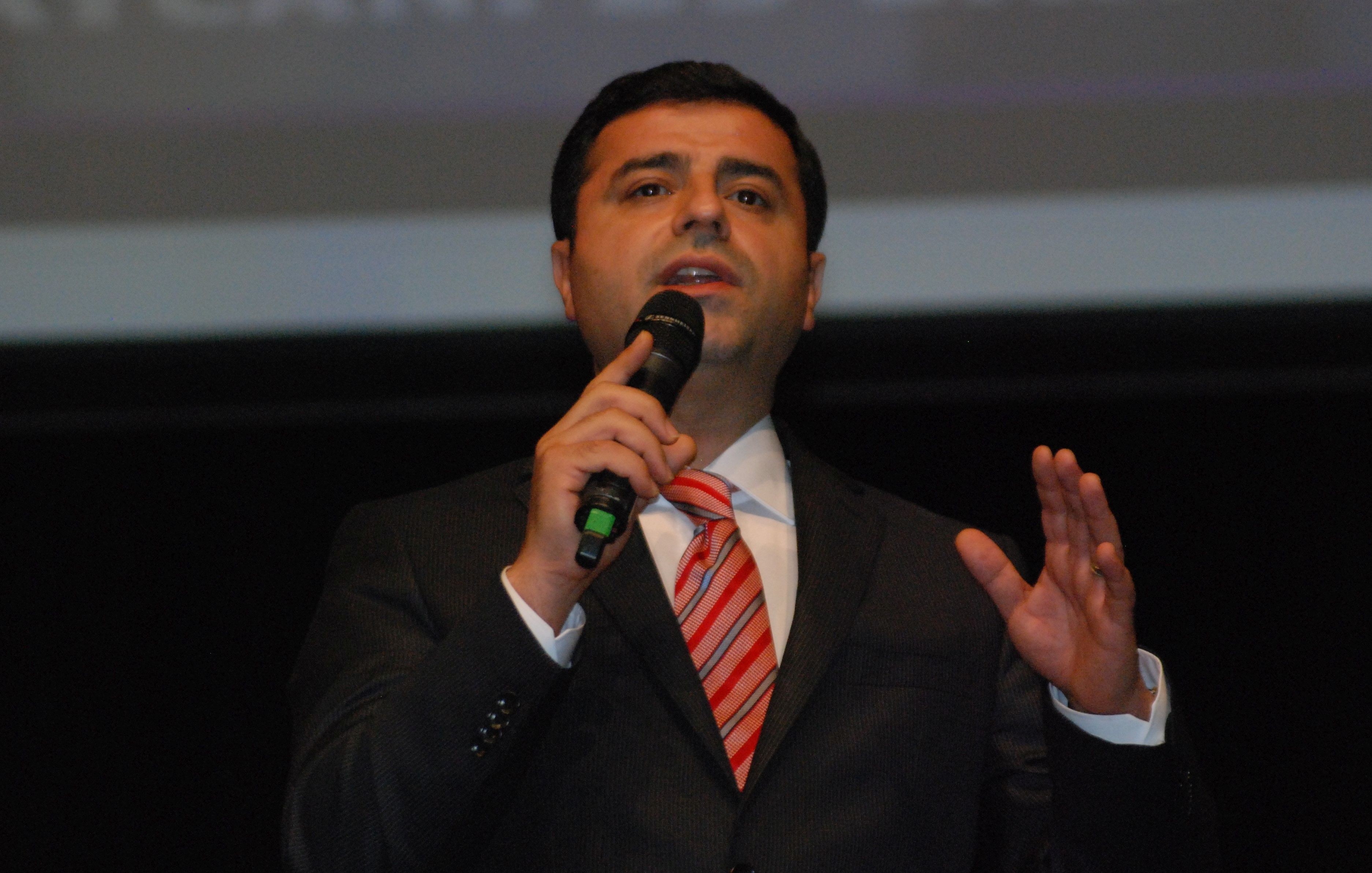 Milli Savunma Bakanlığı, Demirtaş’a 100 bin TL’lik tazminat davası açtı