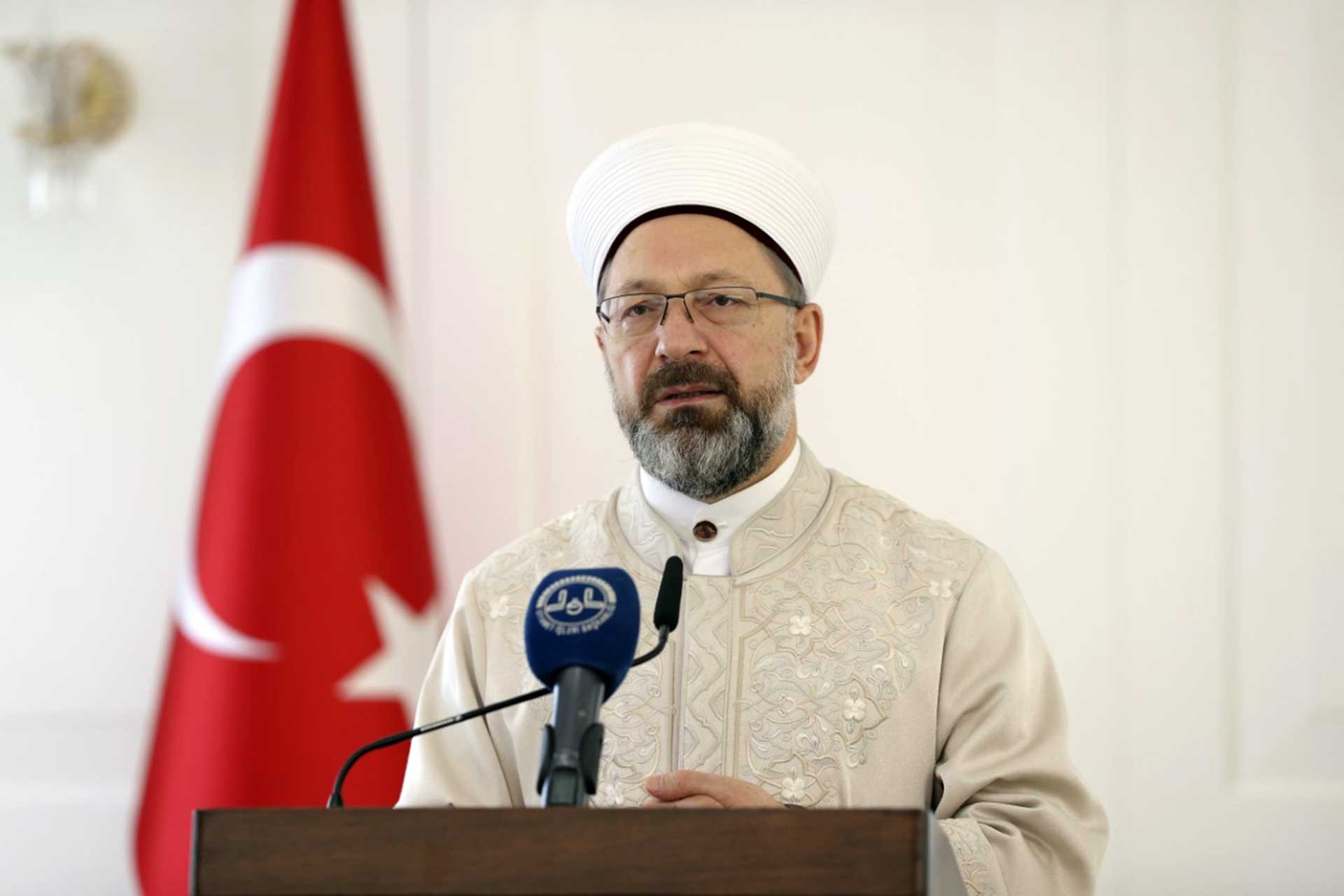 Diyanet'ten dört bakanlığa yazı: Otobüsler molaları "namaz"a göre ayarlasın