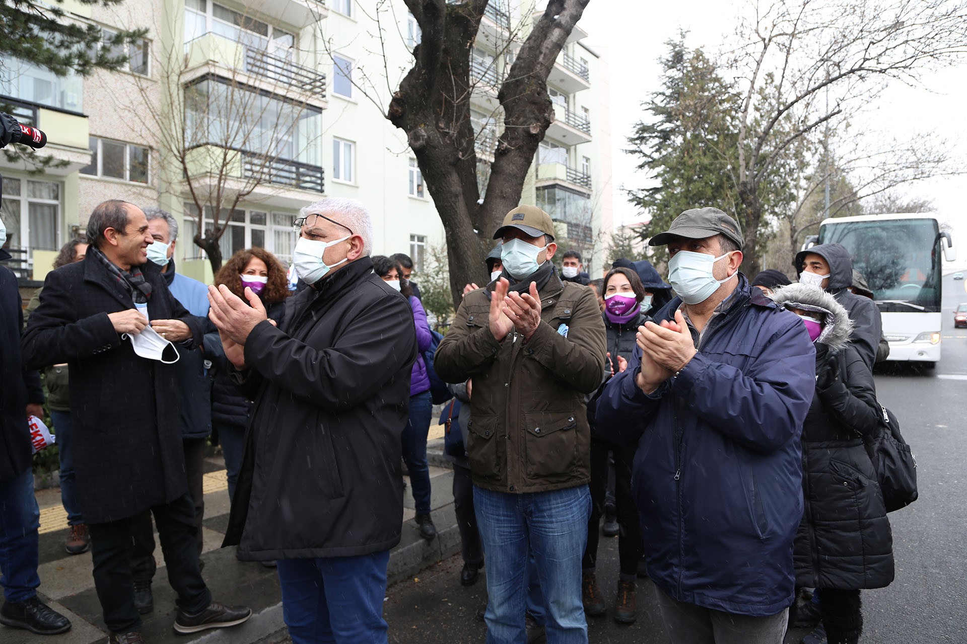 KESK üyeleri Ankara'da açıklama yaptı