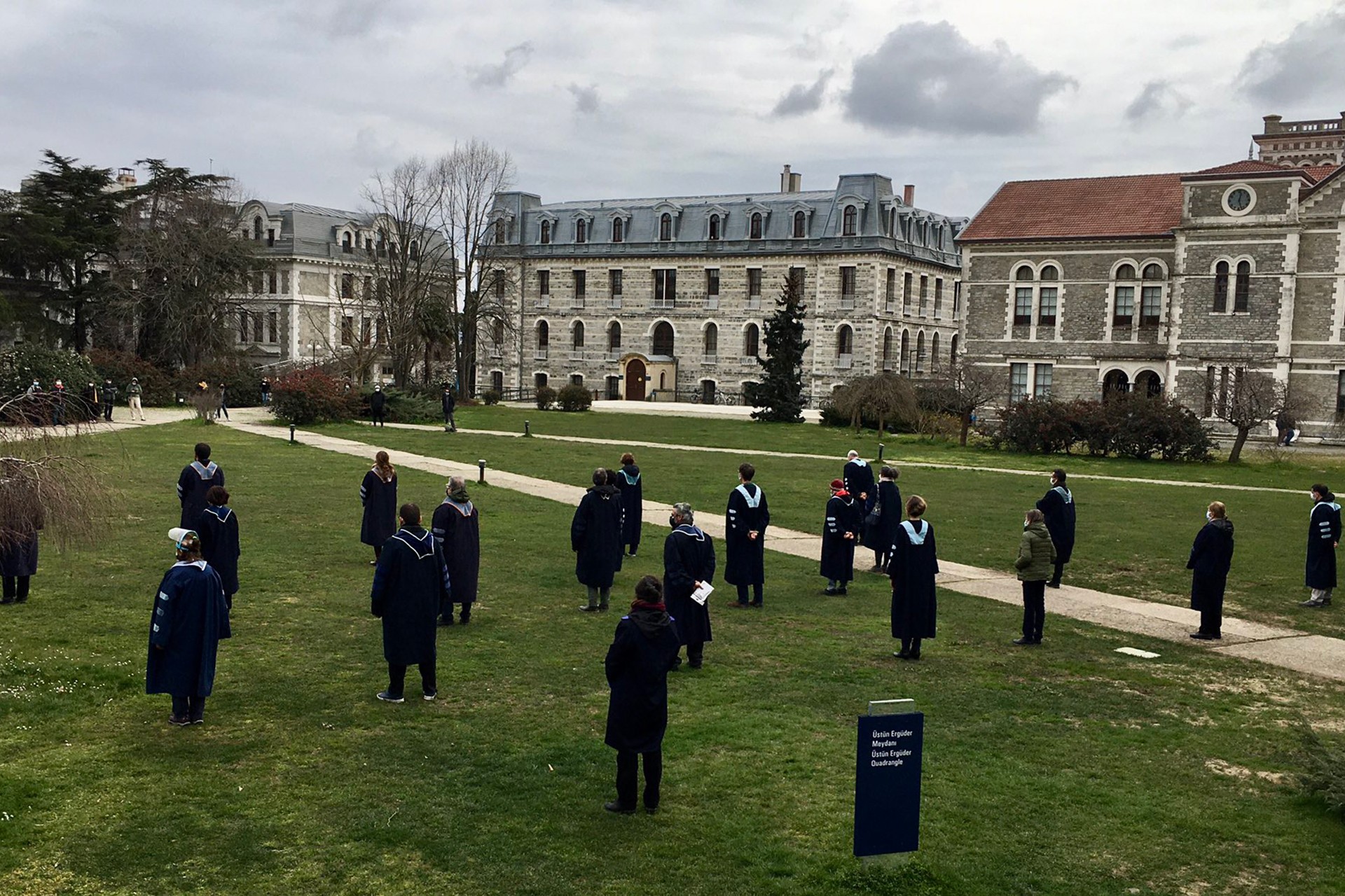 Boğaziçi Üniversitesi akademisyenleri, 61. kez rektörlüğe sırtını döndü