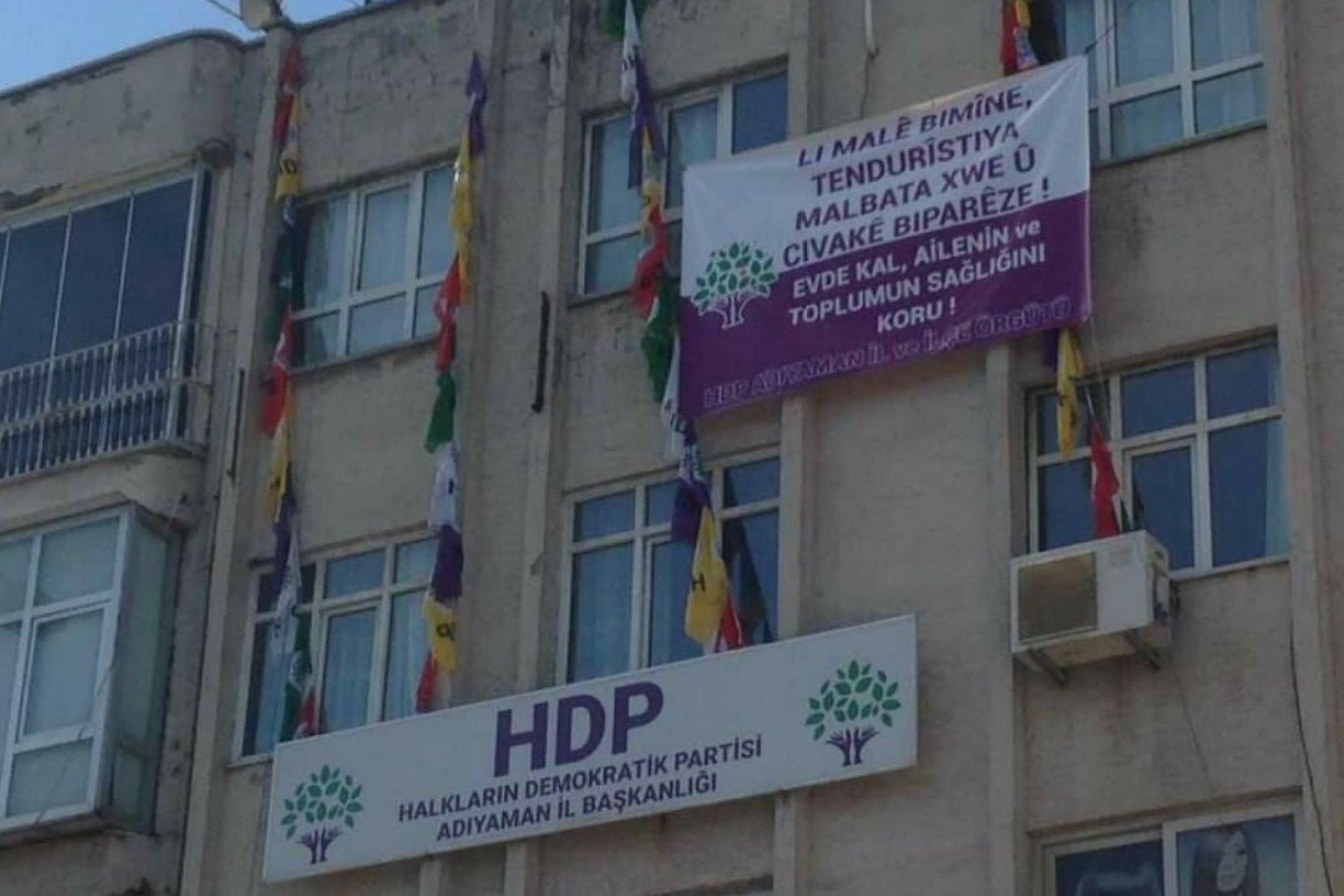 HDP Adıyaman il binasına polis baskını