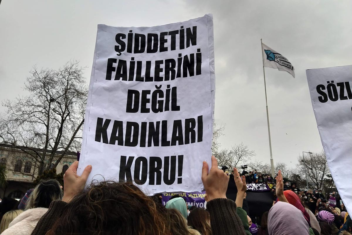 CHP'den şiddet raporu: Türkiye, kadına şiddetin en yaygın olduğu ülke konumuna geldi