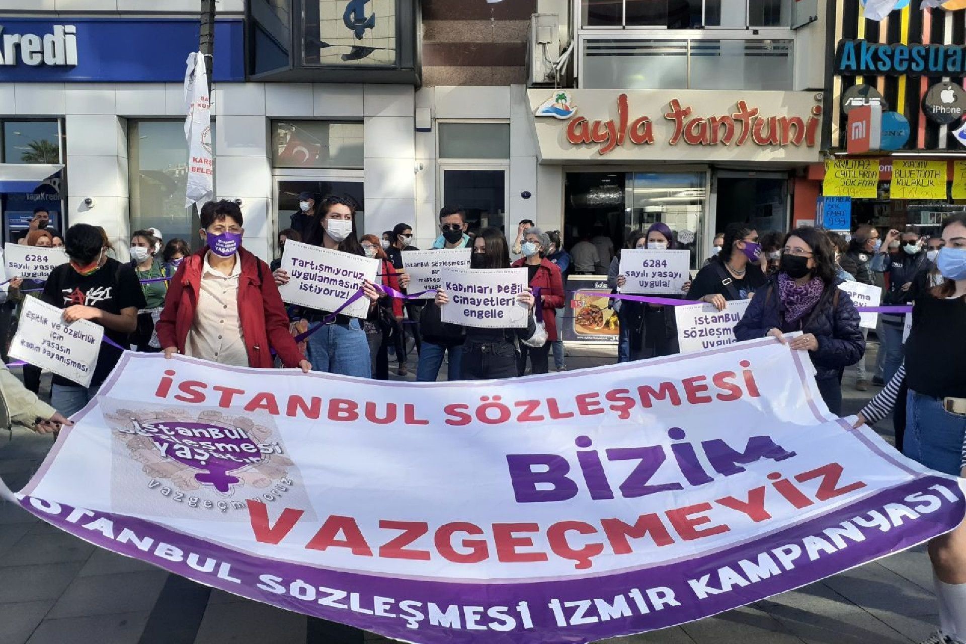 İstanbul Sözleşmesi için nöbet eylemindeki kadınlar: Vazgeçmiyoruz