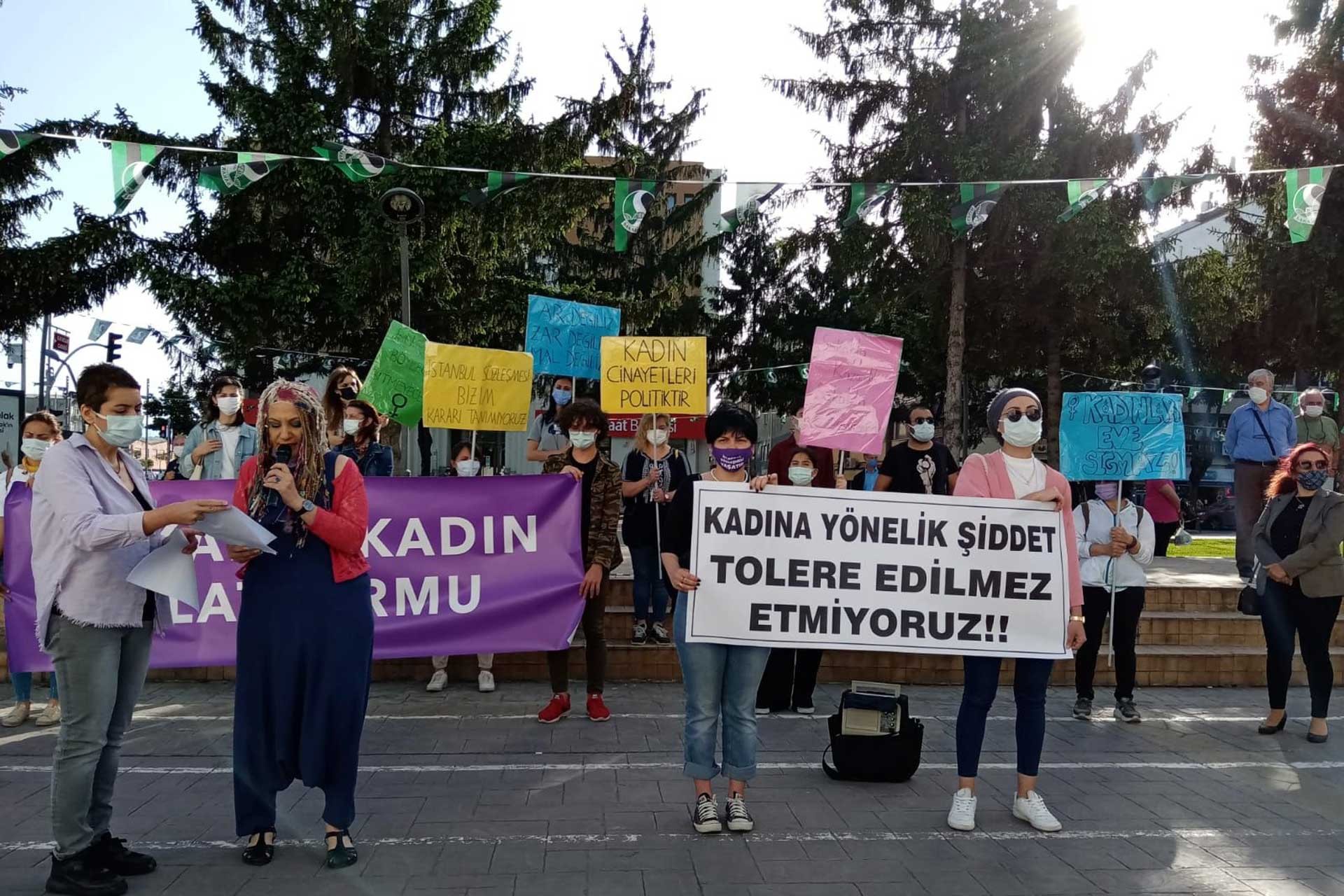 Kocaeli ve Sakarya’da kadınlar Bakan Derya Yanık'ı istifaya çağırdı