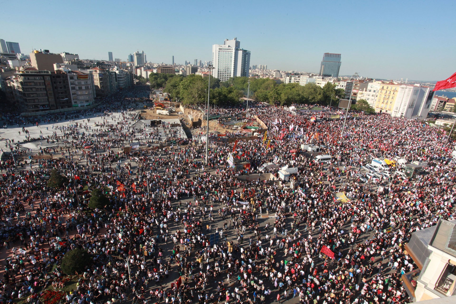 Gezi 8 yaşında: Milyonların umudunda, iktidarın korkusunda yaşıyor