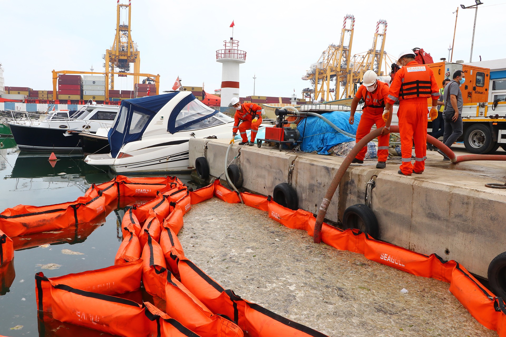 Tekirdağ'da müsilaj temizlenme çalışması