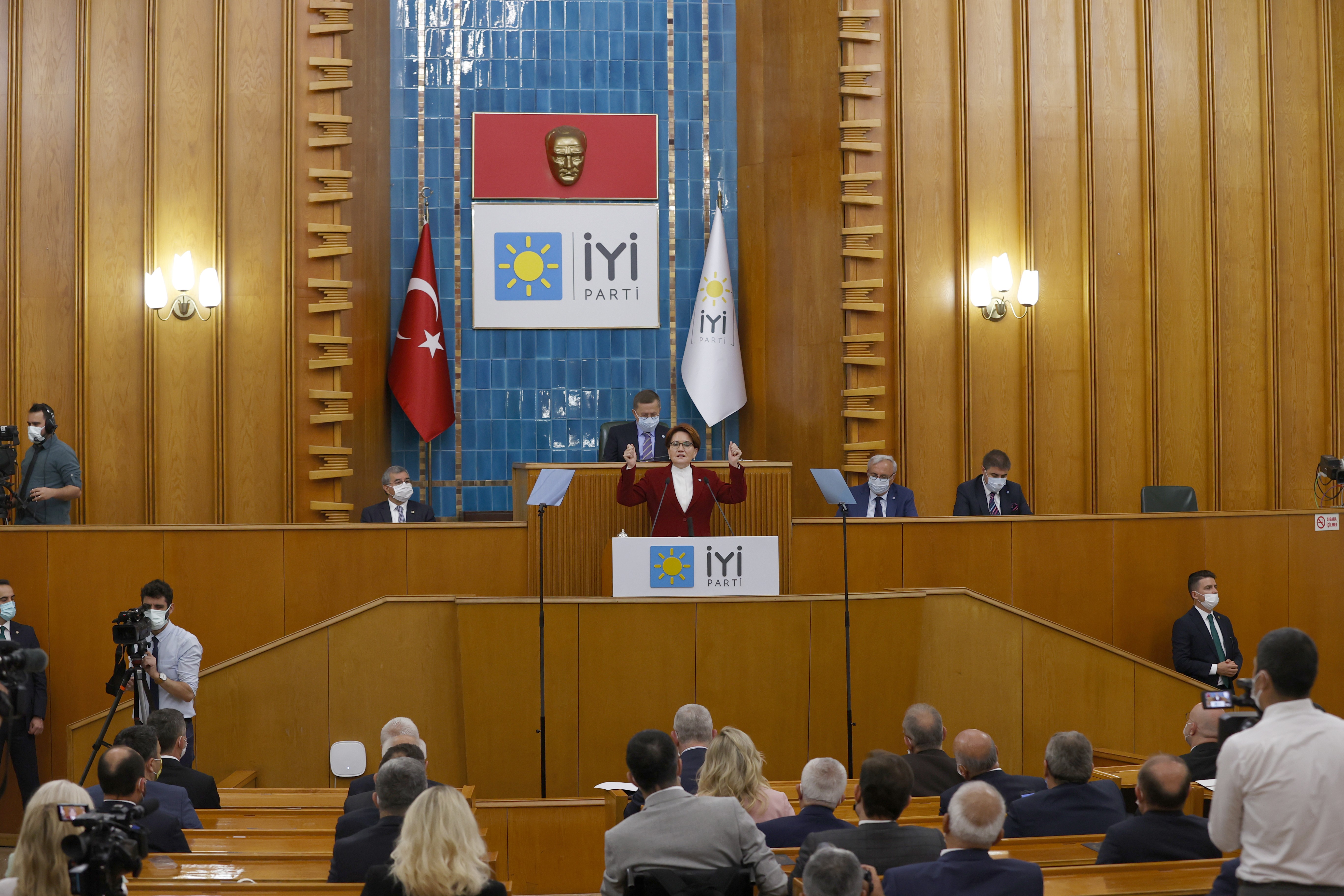 Meral Akşener’den Erdoğan’a: Sen bostan korkuluğu musun?