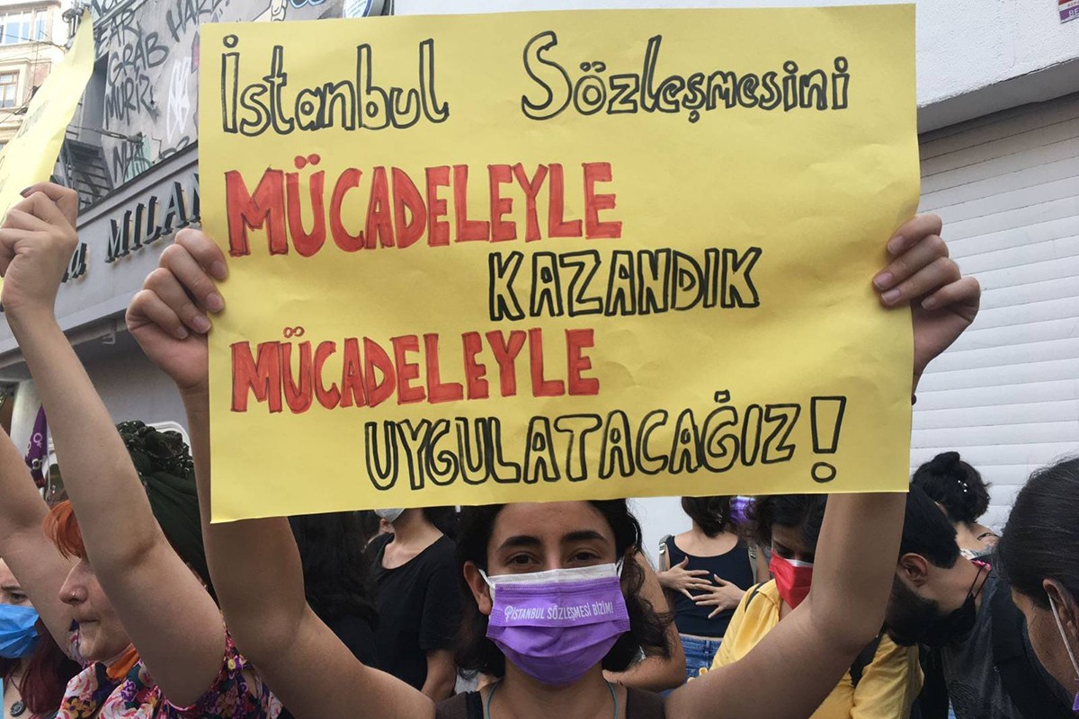 İstanbul Sözleşmesinin yeniden yürürlüğe girmesi için genel görüşme talebi reddedildi