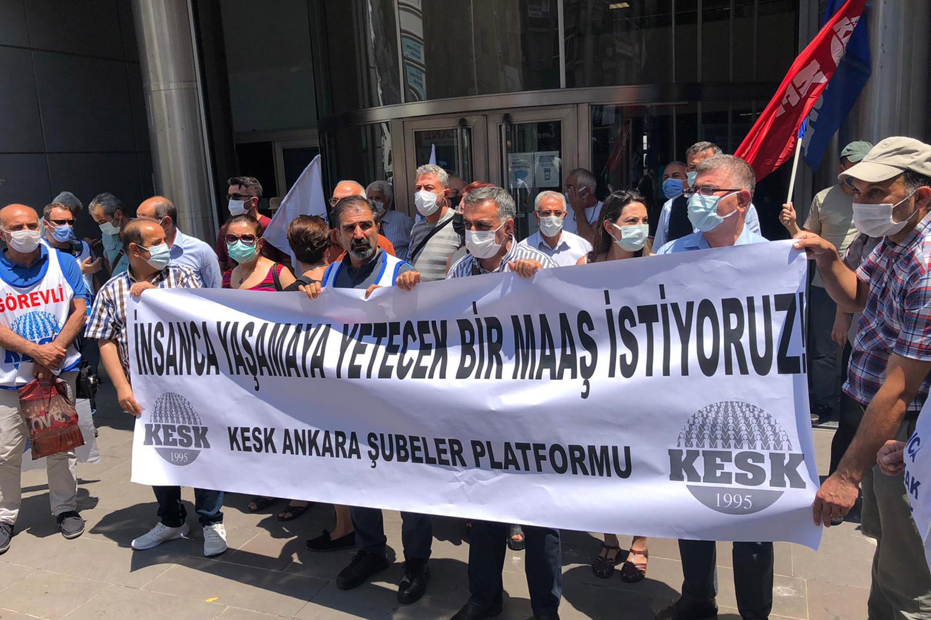 KESK: Yoksulluk sınırındaki artış oranı maaş artışında temel alınmalı