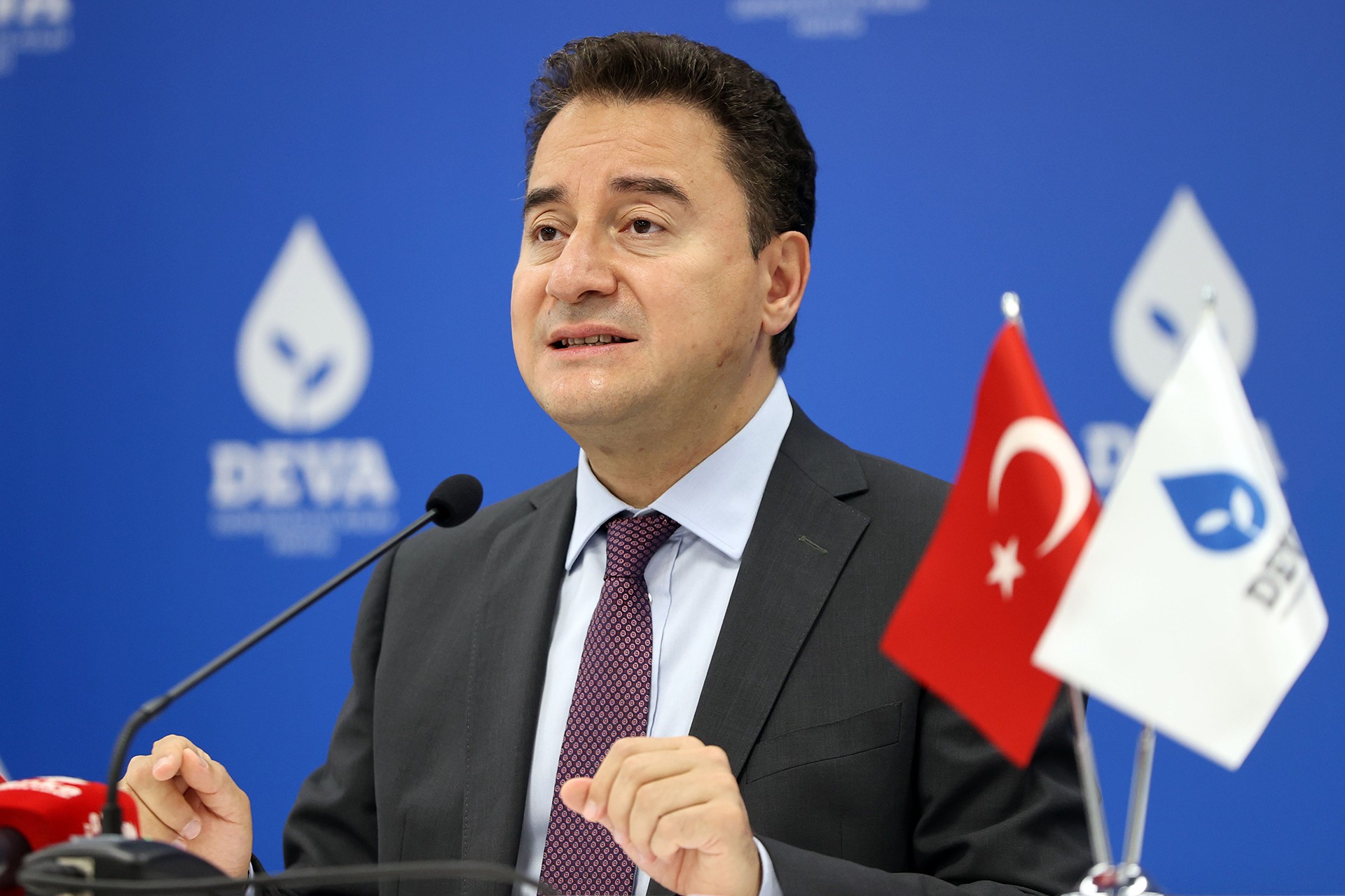 Ali Babacan: Göç meselesine ırkçılık ve yabancı düşmanlığı çerçevesinden bakılamaz