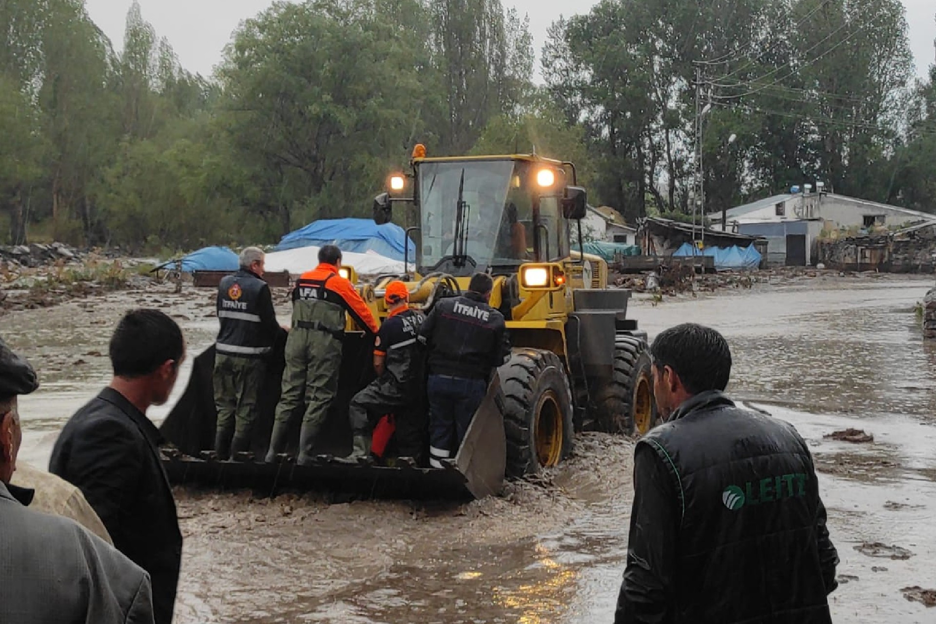 Kars'ta etkili olan sağanak sonrası meydana gelen sel