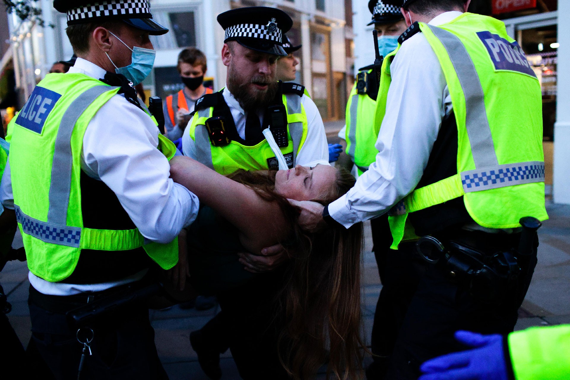 Extinction Rebellion, Londra'da 2 haftalık iklim eylemi başlattı