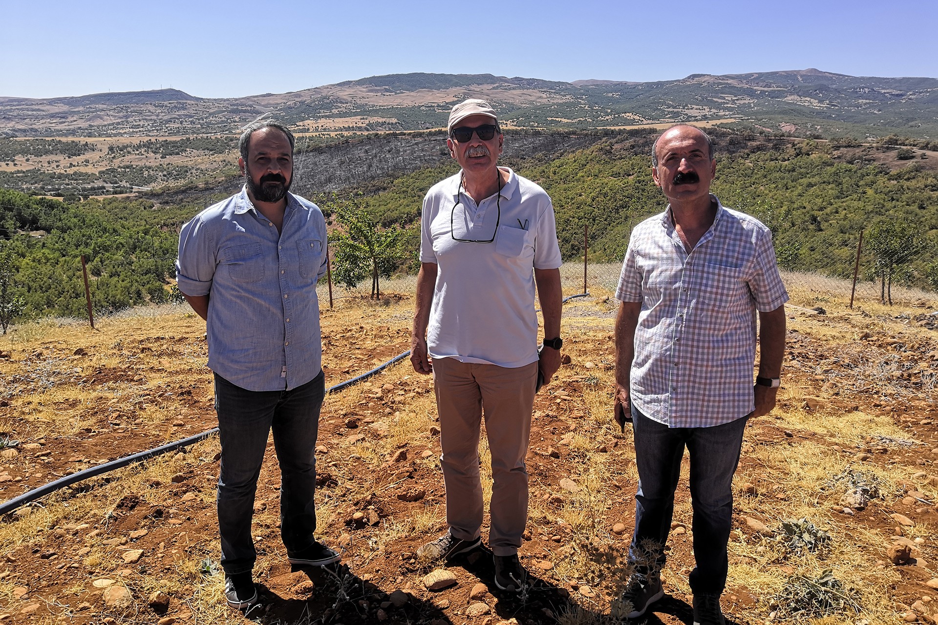 EMEP GYK Üyesi Levent Tüzel, Dersim'de yangının yaşandığı bölgeyi ziyaret etti