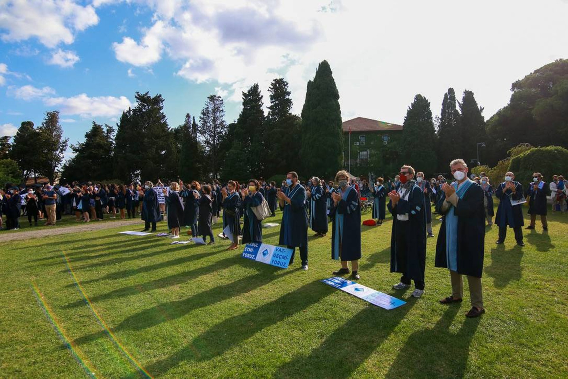 Boğaziçi öğrencileri mezuniyet töreni