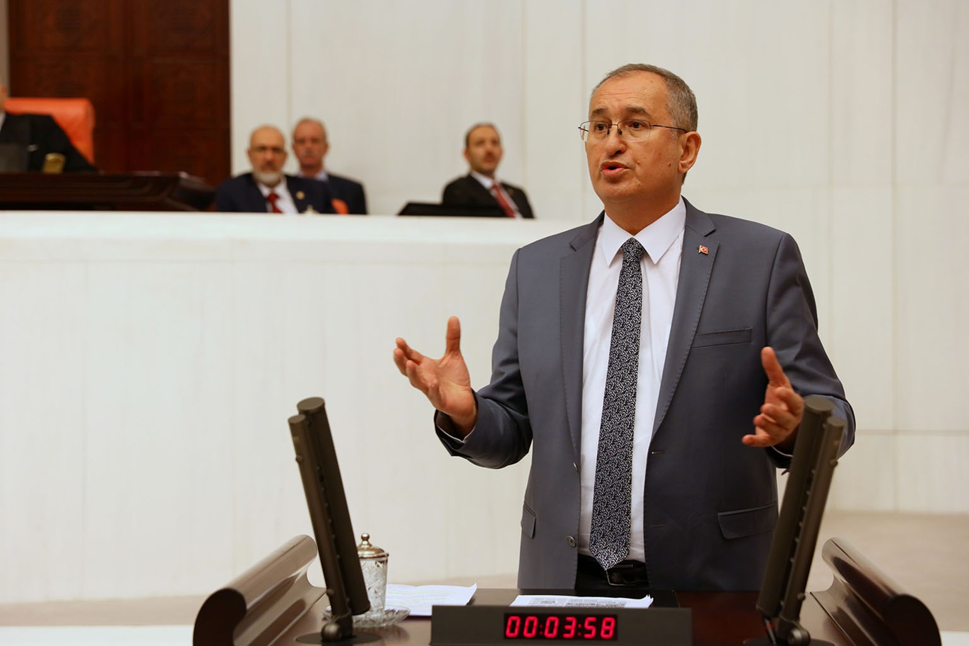 CHP’li Sertel: PTT küçülüyor, küçük ortak zenginleşiyor