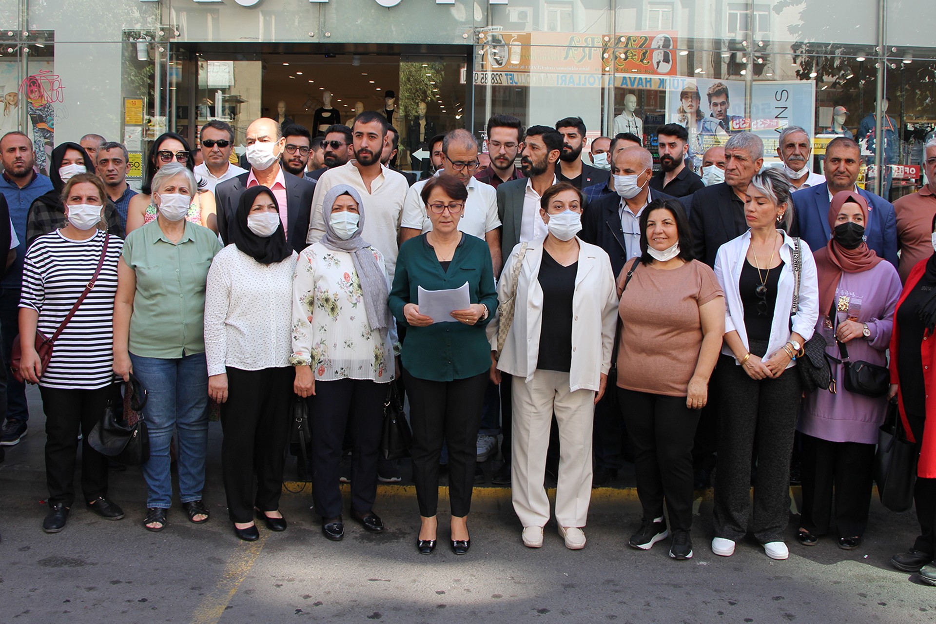 CHP Diyarbakır İl Örgütünün basın açıklamasından bir fotoğraf.